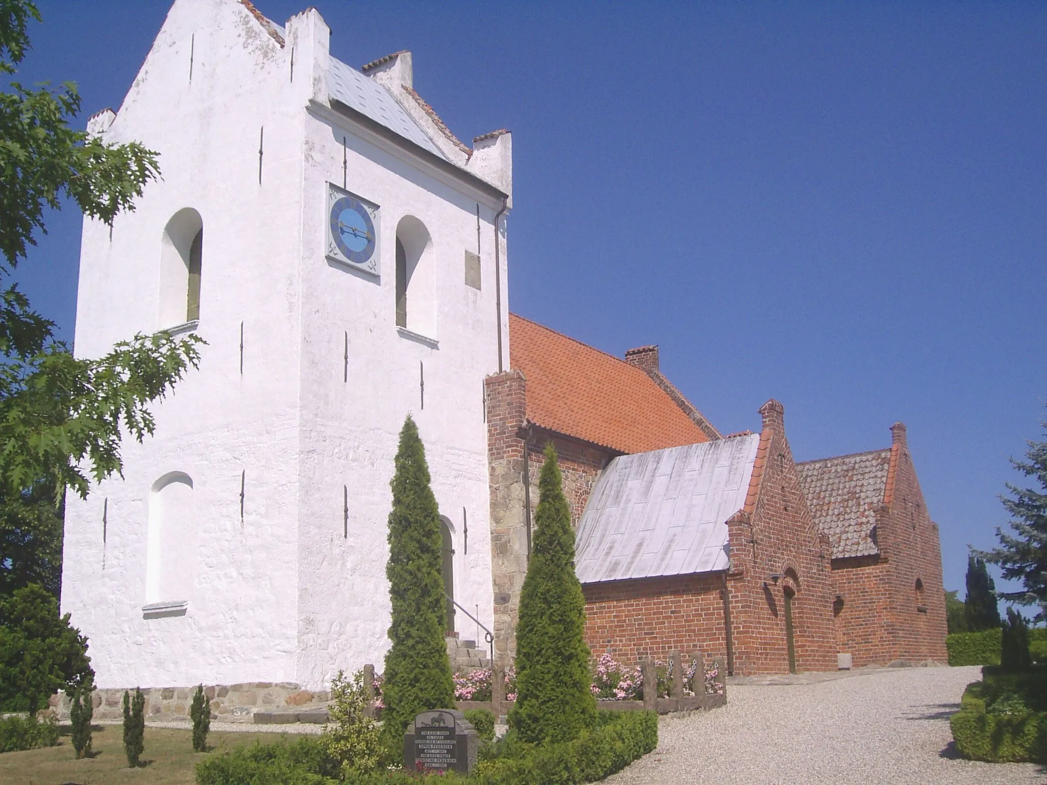 Photo showing: Church in Uggeløse, Community of Allerød, diocese of Helsingør, Denmark.