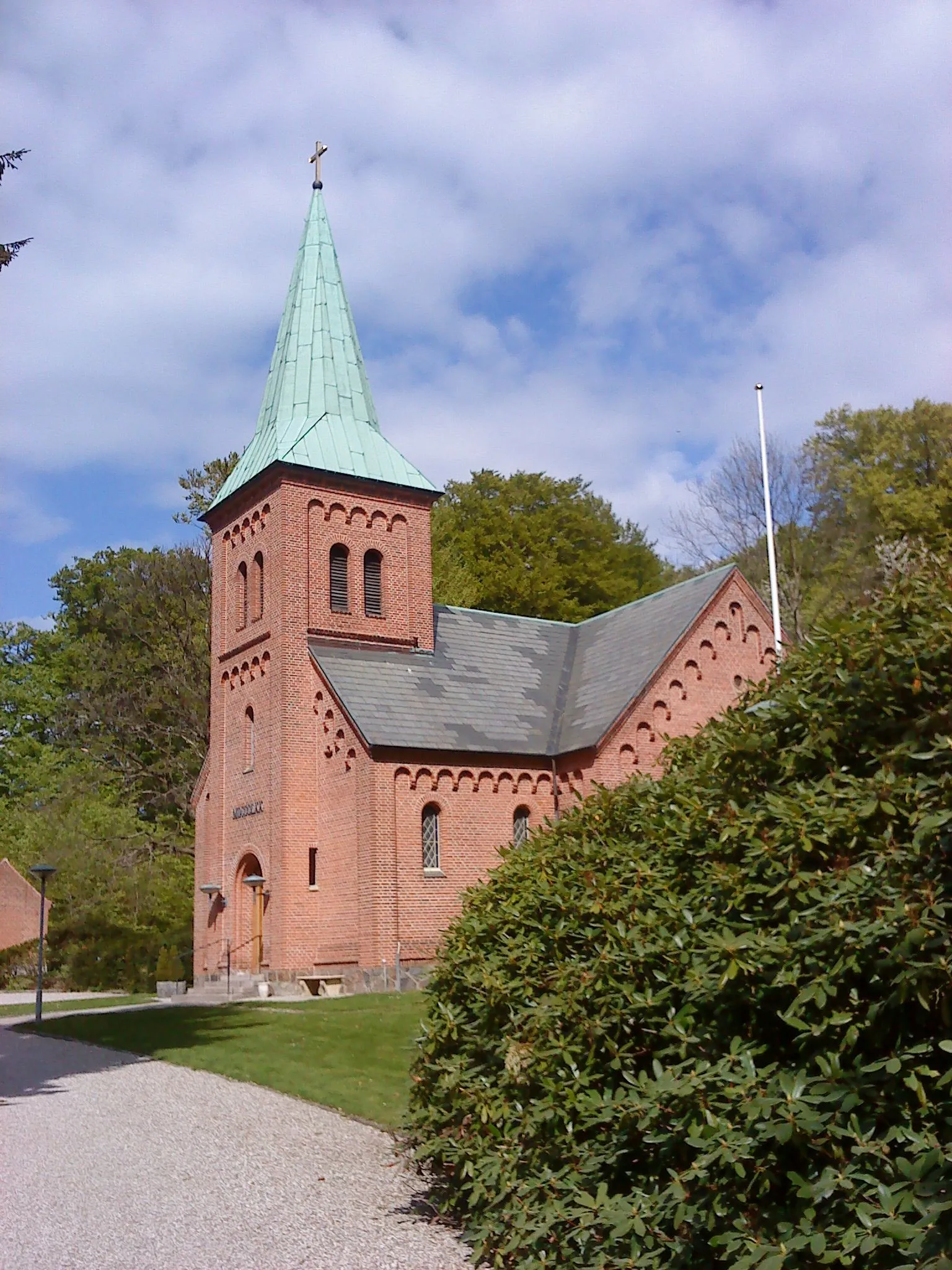 Photo showing: Vedbæk kirke