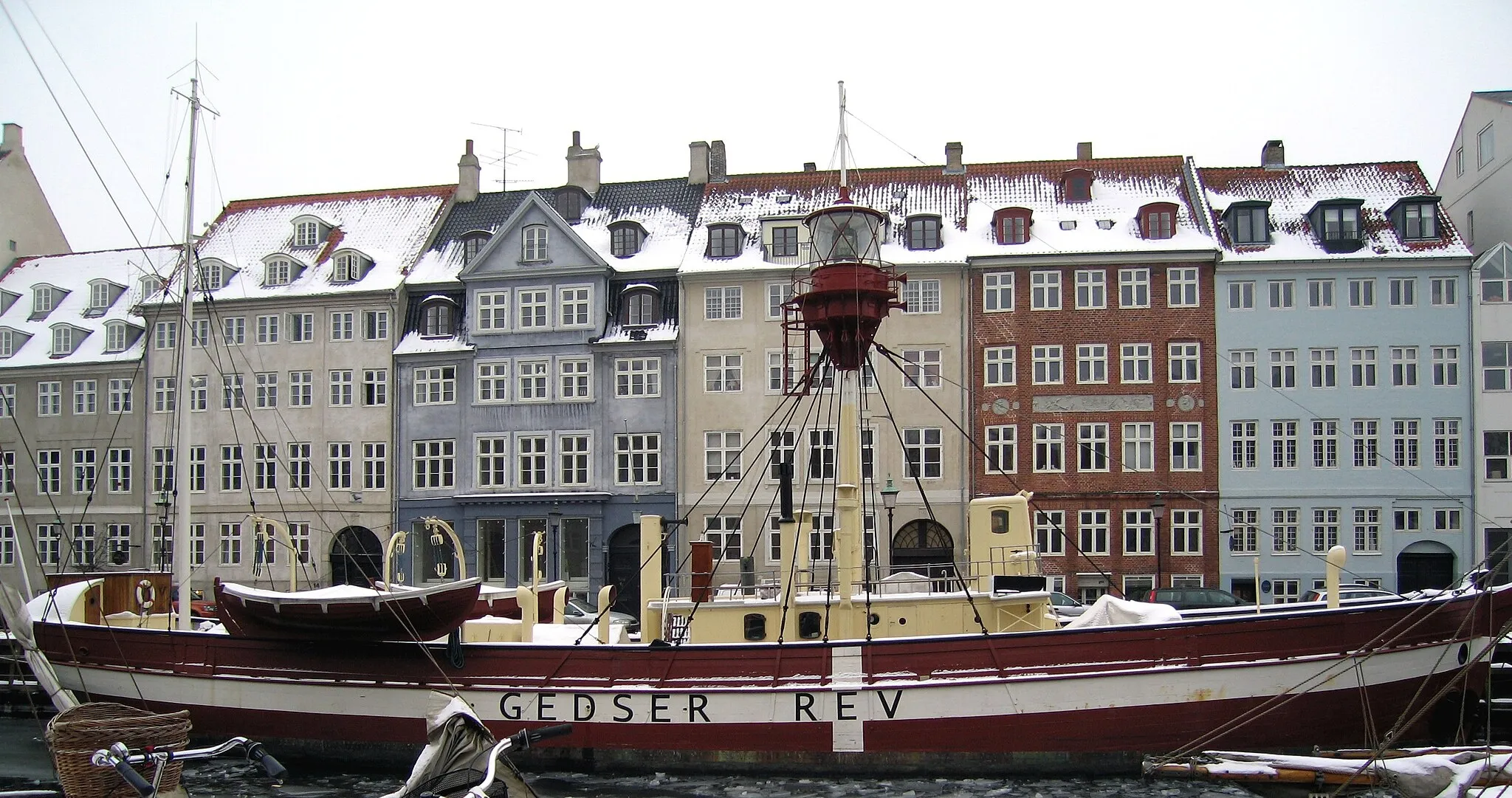 Photo showing: The light vessel Gedser Rev, taken on a cold winter day, by me, in 2006.