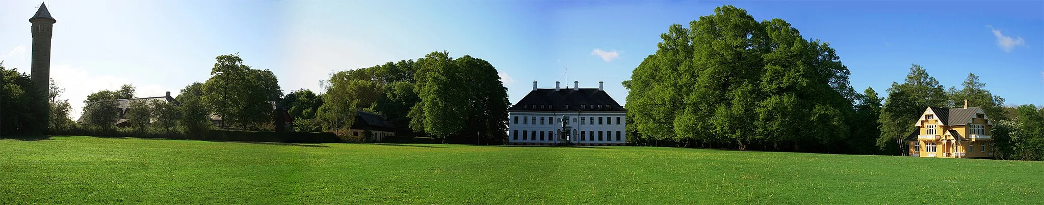 Photo showing: Bernstorff Palace Park north of Copenhagen, Denmark