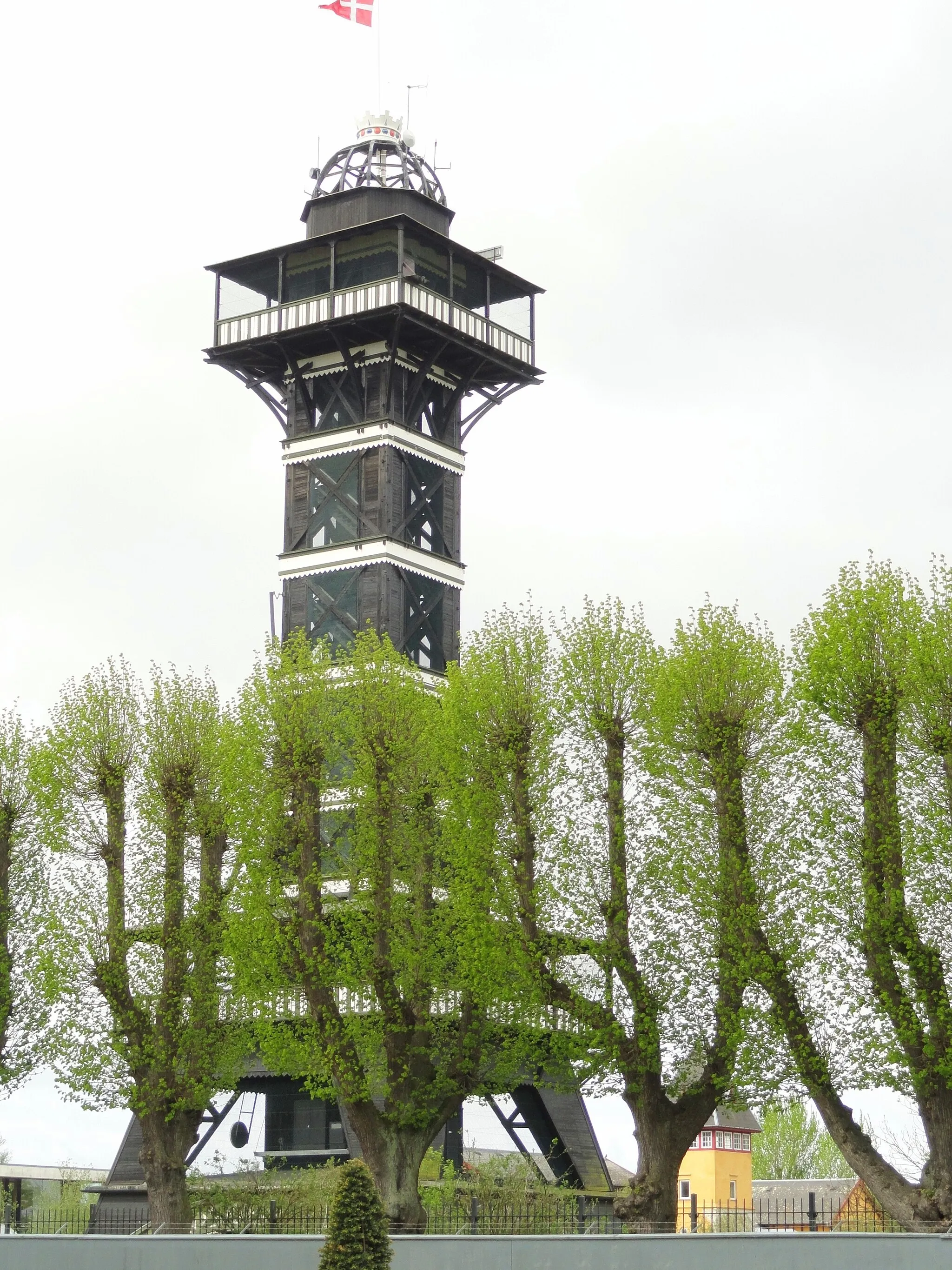 Photo showing: Copenhagen Zoo Tower, Frederiksberg, Copenhagen, Denmark.