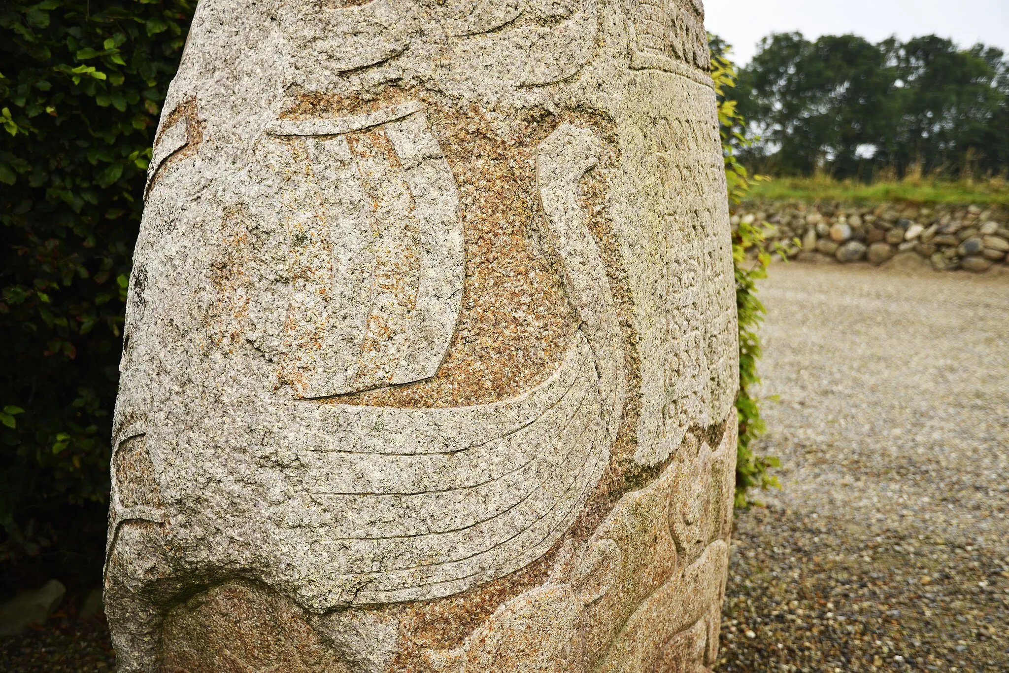 Photo showing: Relief fra østsiden af Stabystenen