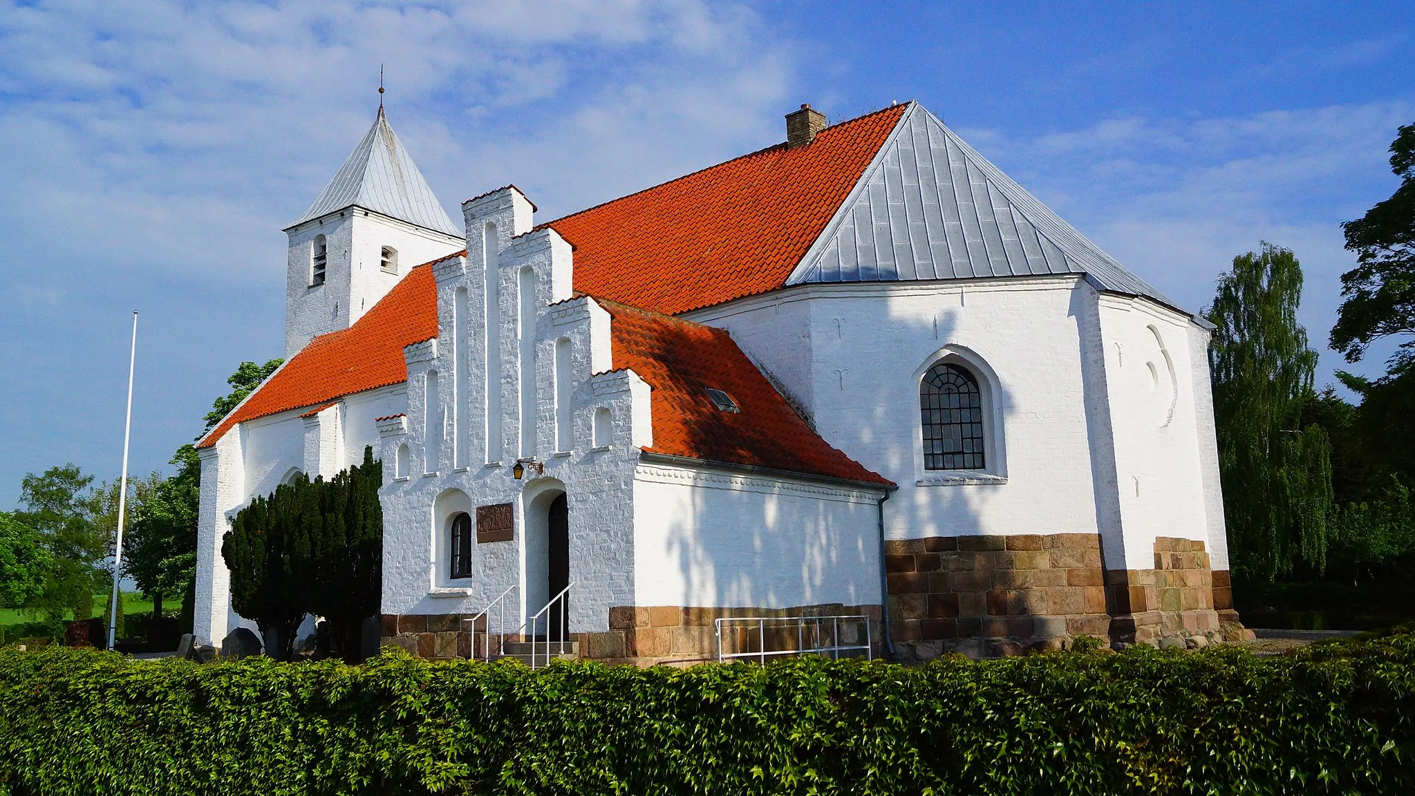 Photo showing: Tirstrup Kirke 1