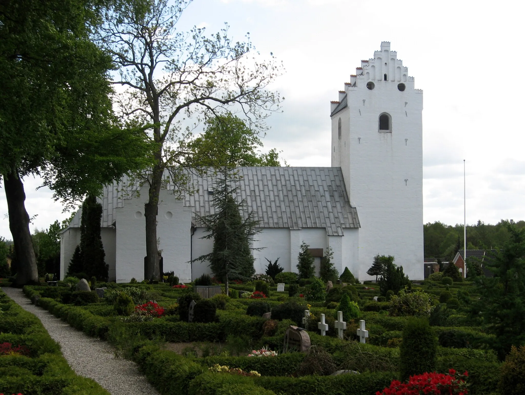 Photo showing: Ørum Kirke in Ørum Sogn in Nørre Djurs Kommune on Djursland, Denmark.