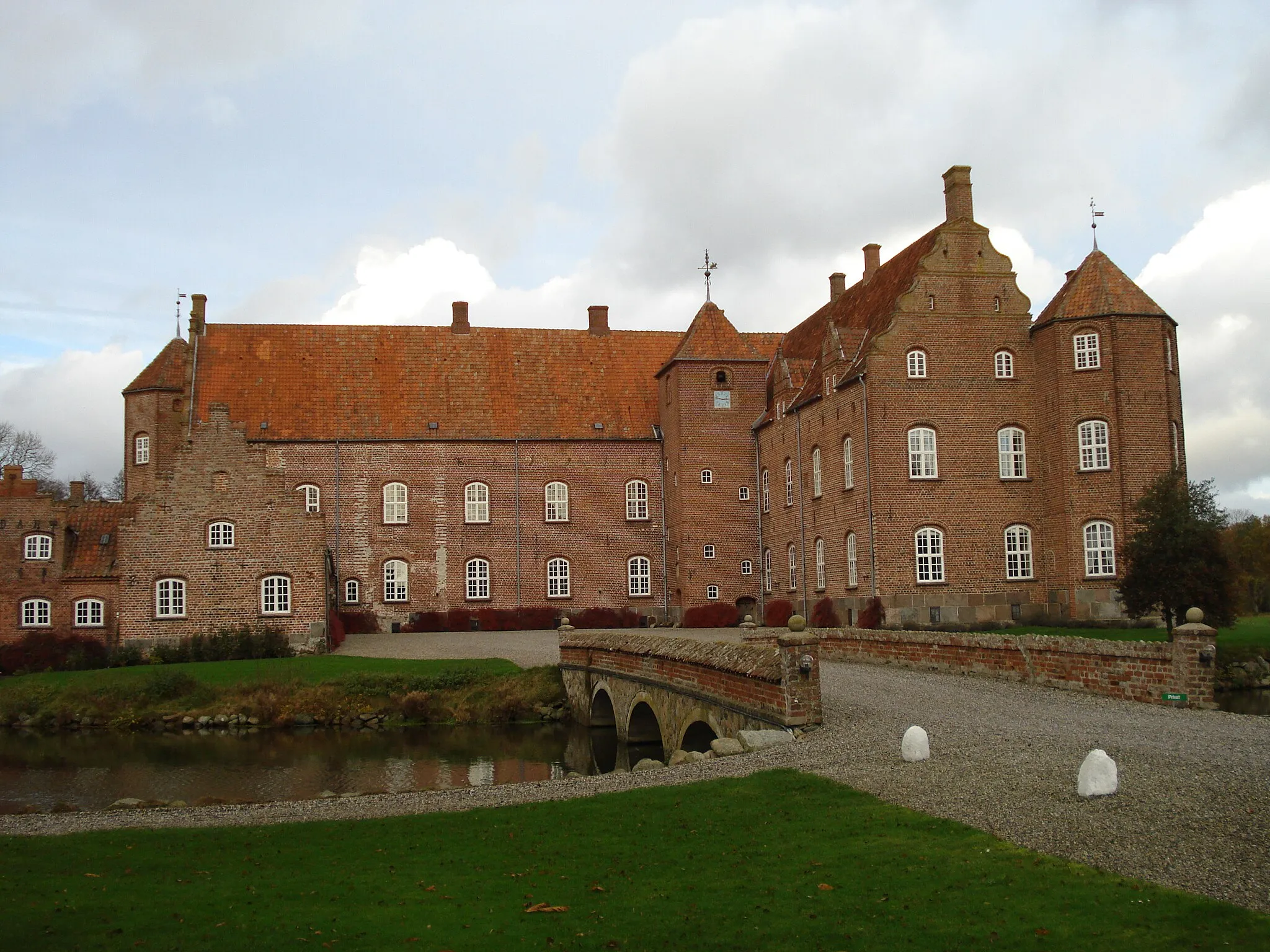 Photo showing: Katholm Estate at Norddjursland, Jutland, Denmark