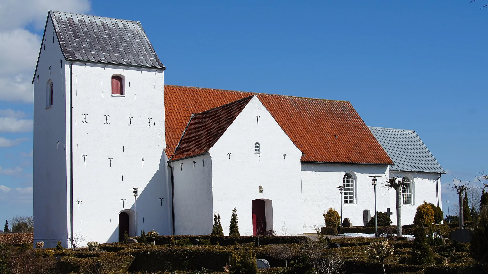 Photo showing: Hørning Church approx. 1100 - tower approx. 1450