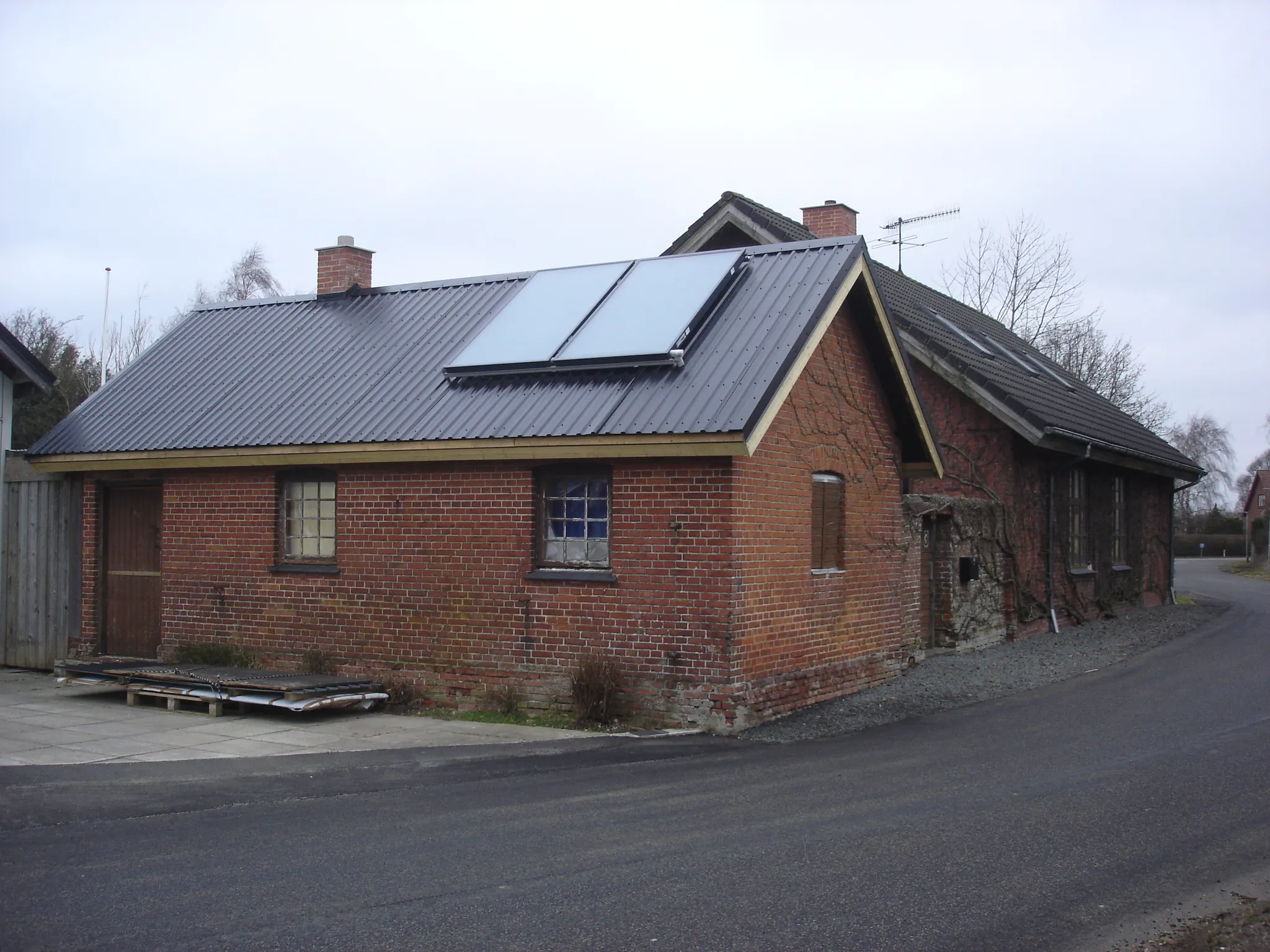 Photo showing: Stenderup Station fra S