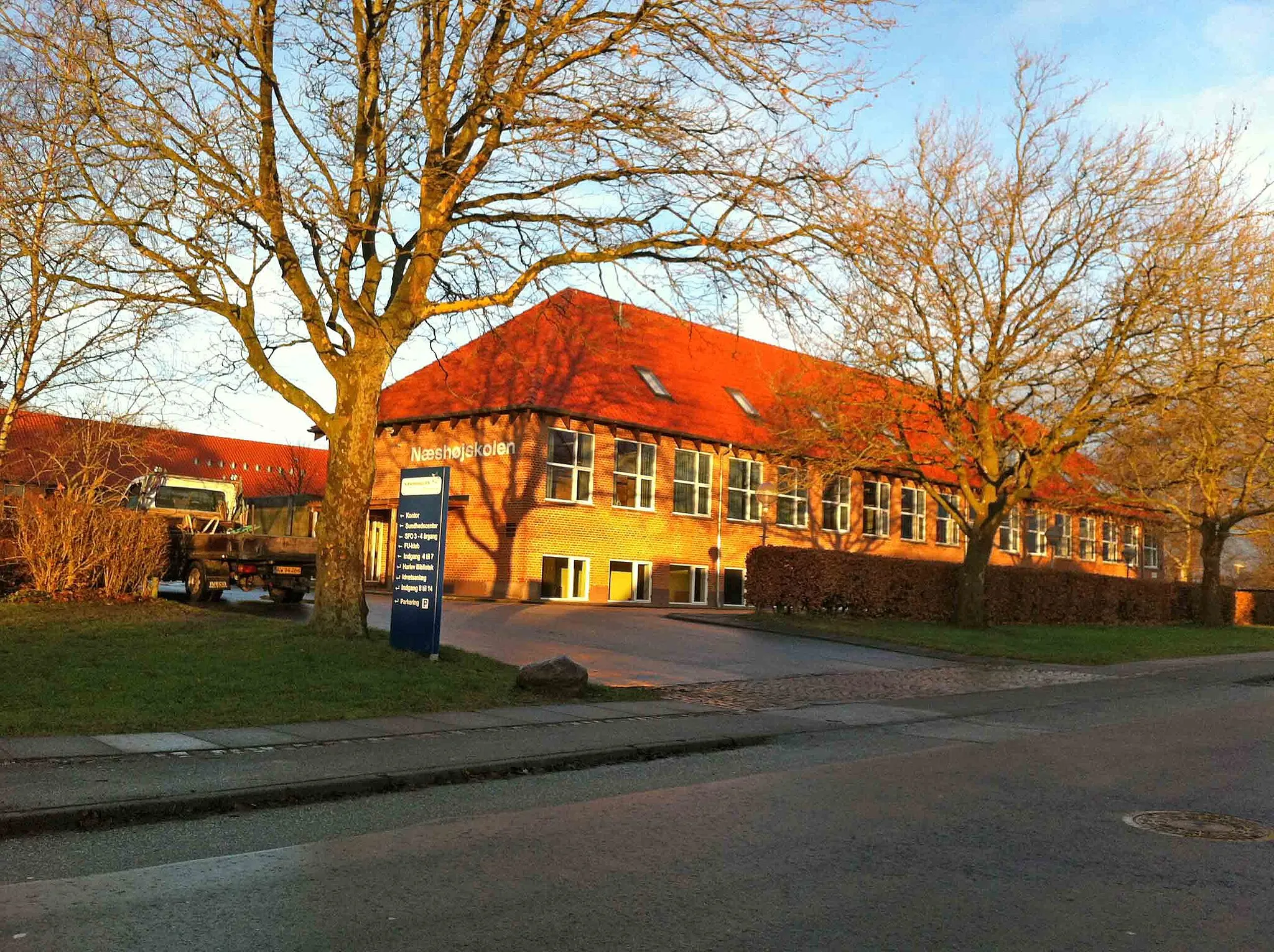 Photo showing: Næshøjskolen i Harlev