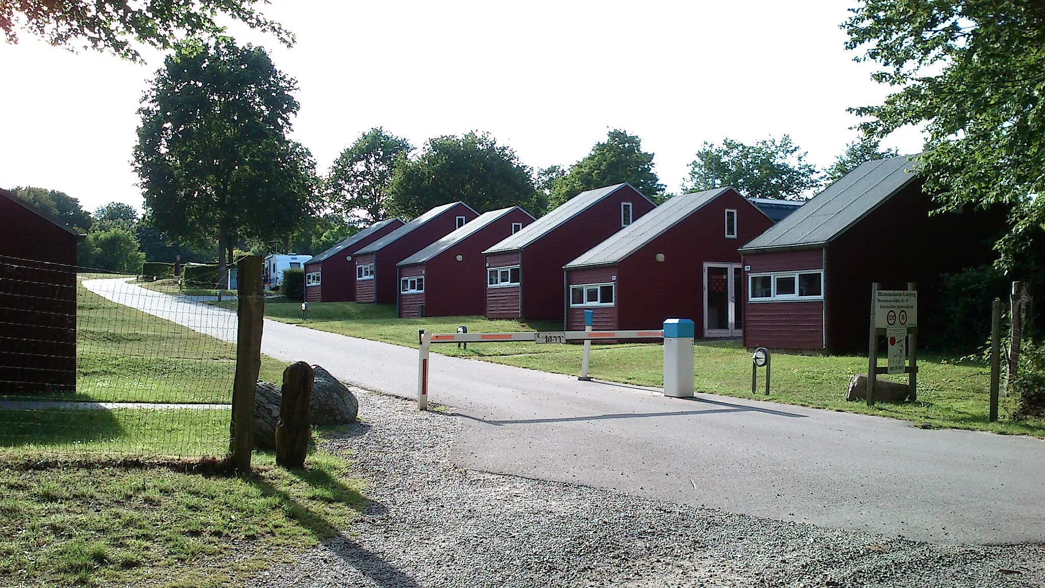 Photo showing: Blommehaven Camping. Rental chalets.