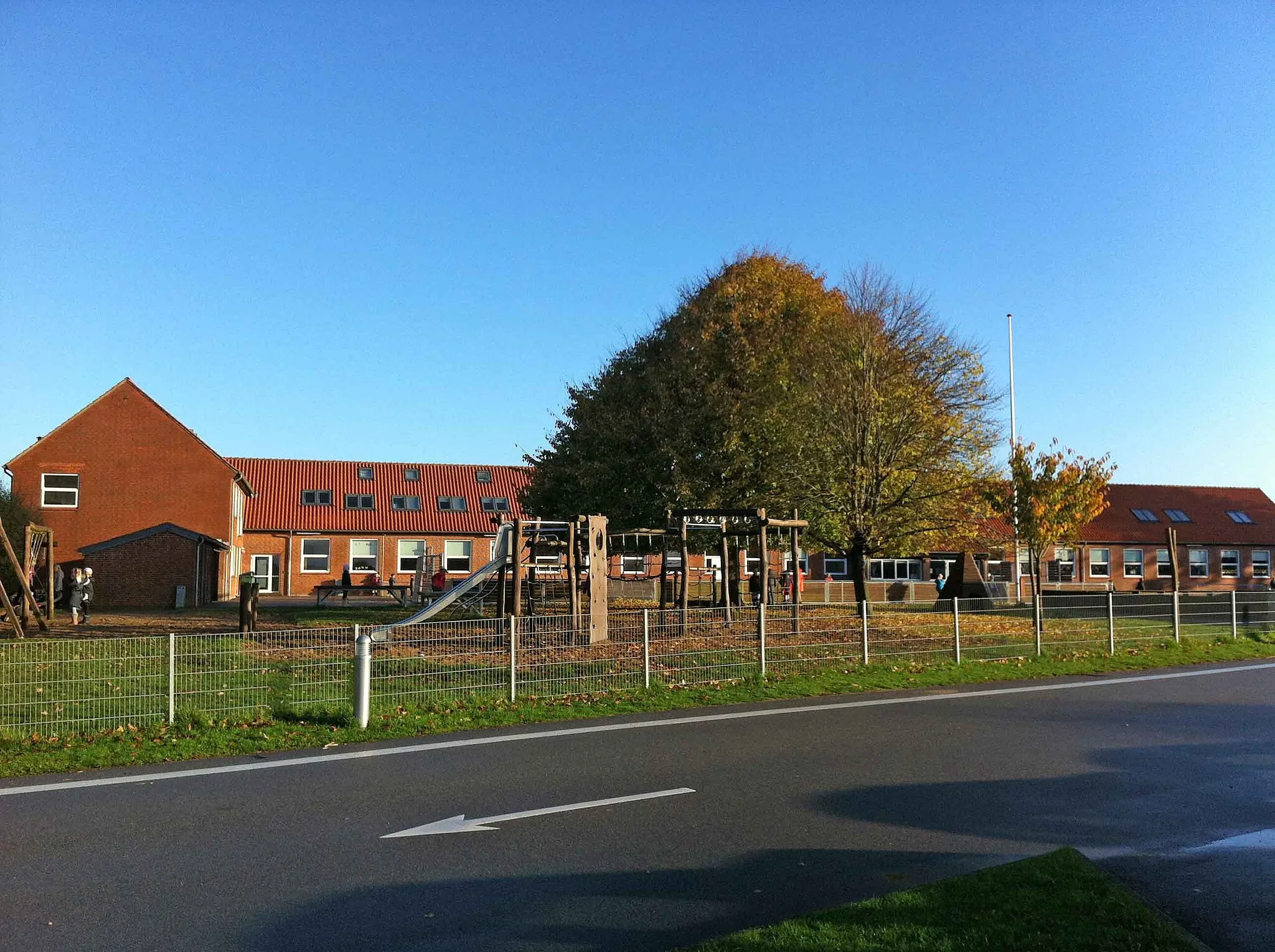 Photo showing: Stenderup Skole