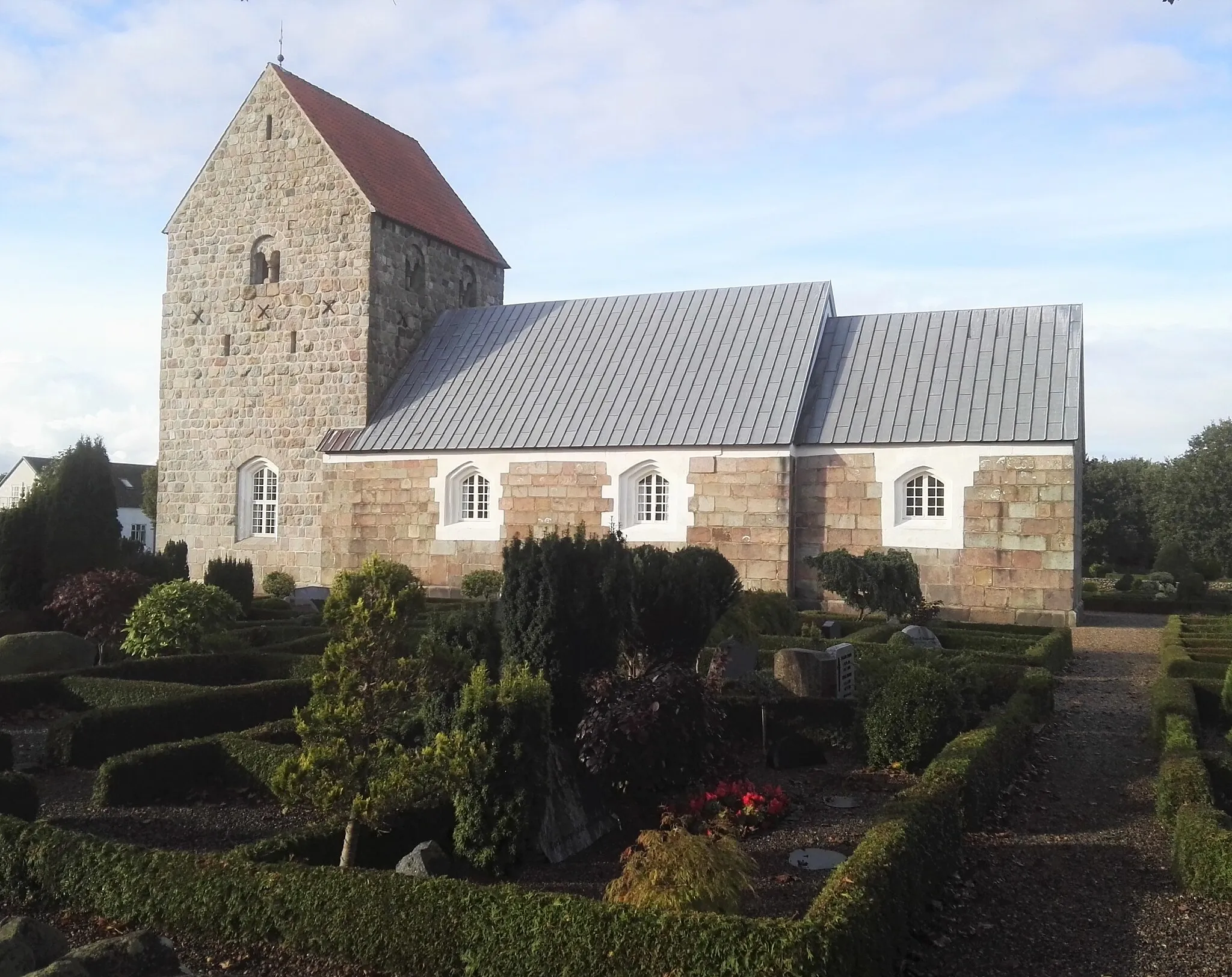 Photo showing: Assing Kirke fra syd