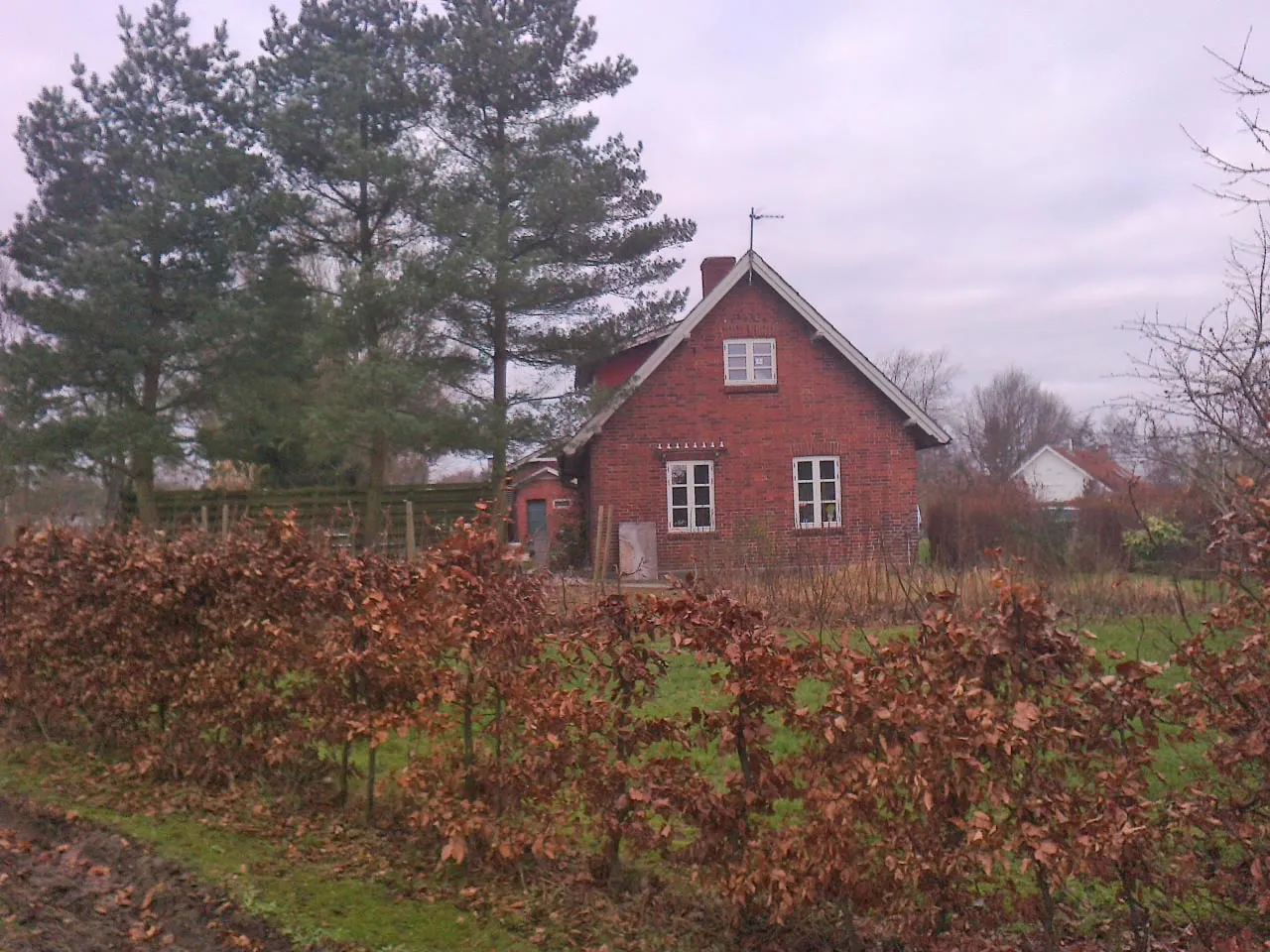 Photo showing: Neder Randlev Station