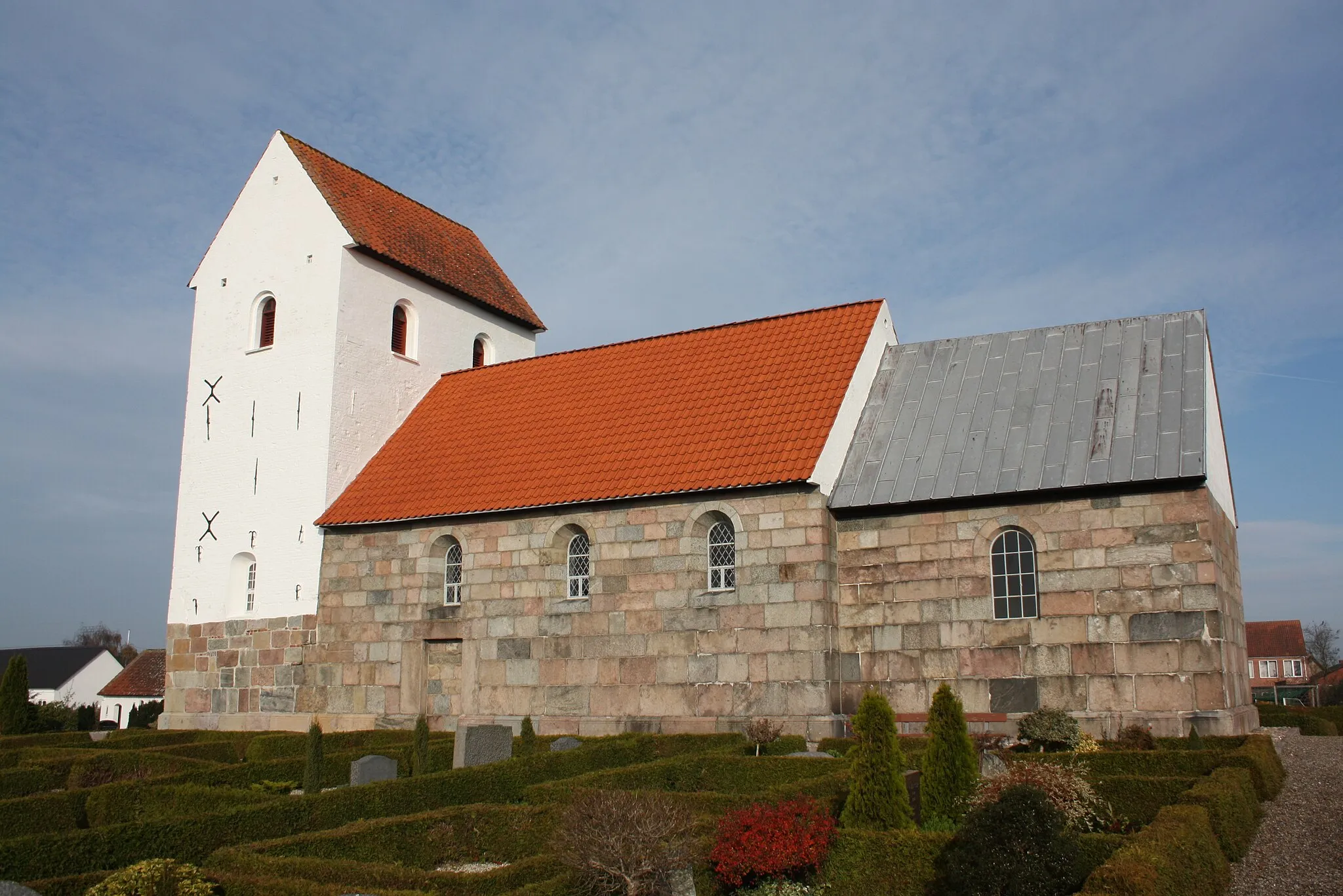 Photo showing: Hvilsom Church in northern Jutland, Denmark. Seen from southeast