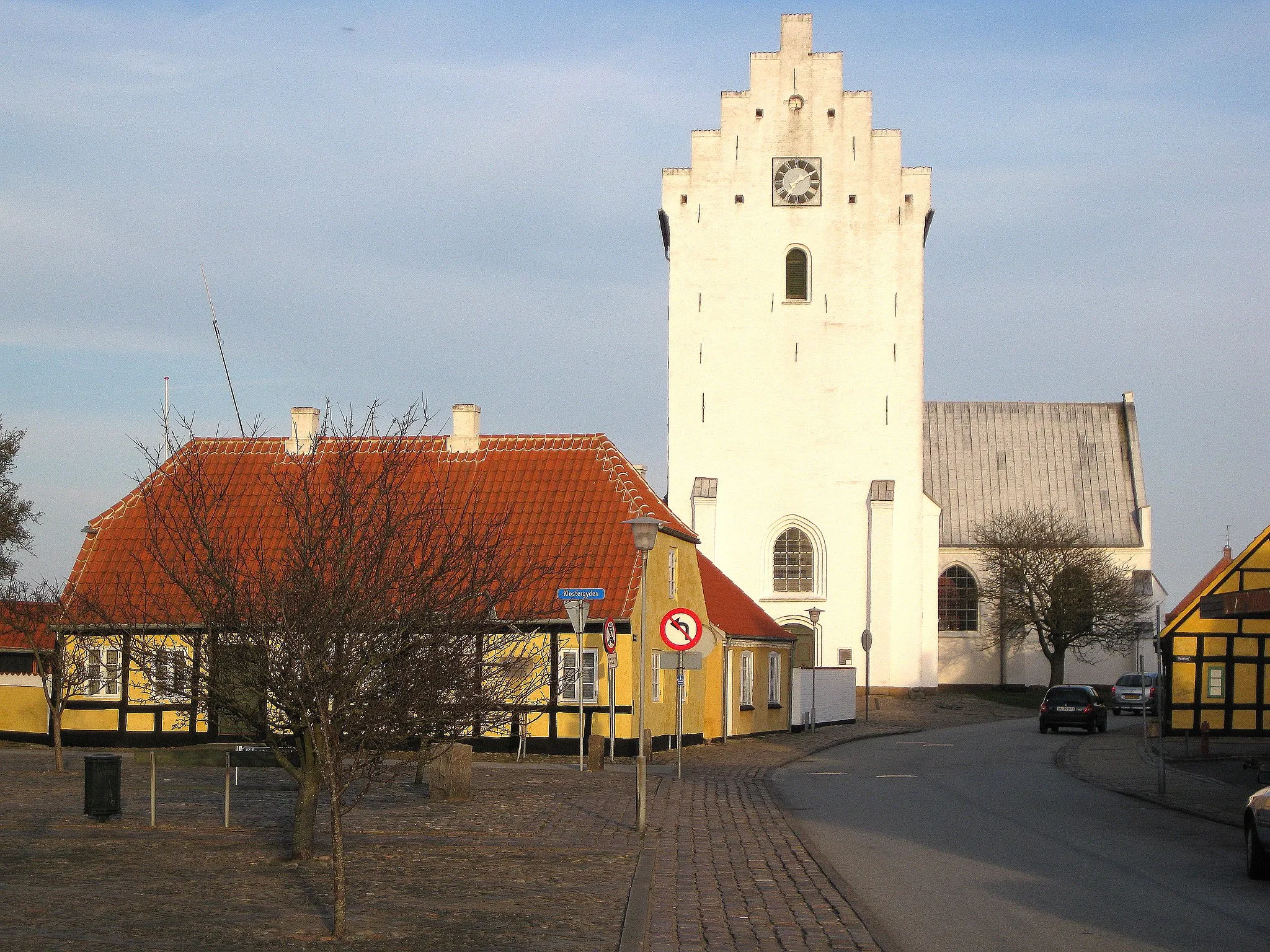 Photo showing: A view at the square "Klostertorvet" in the small town "Sæby". The town is located in North Jutland, Denmark.