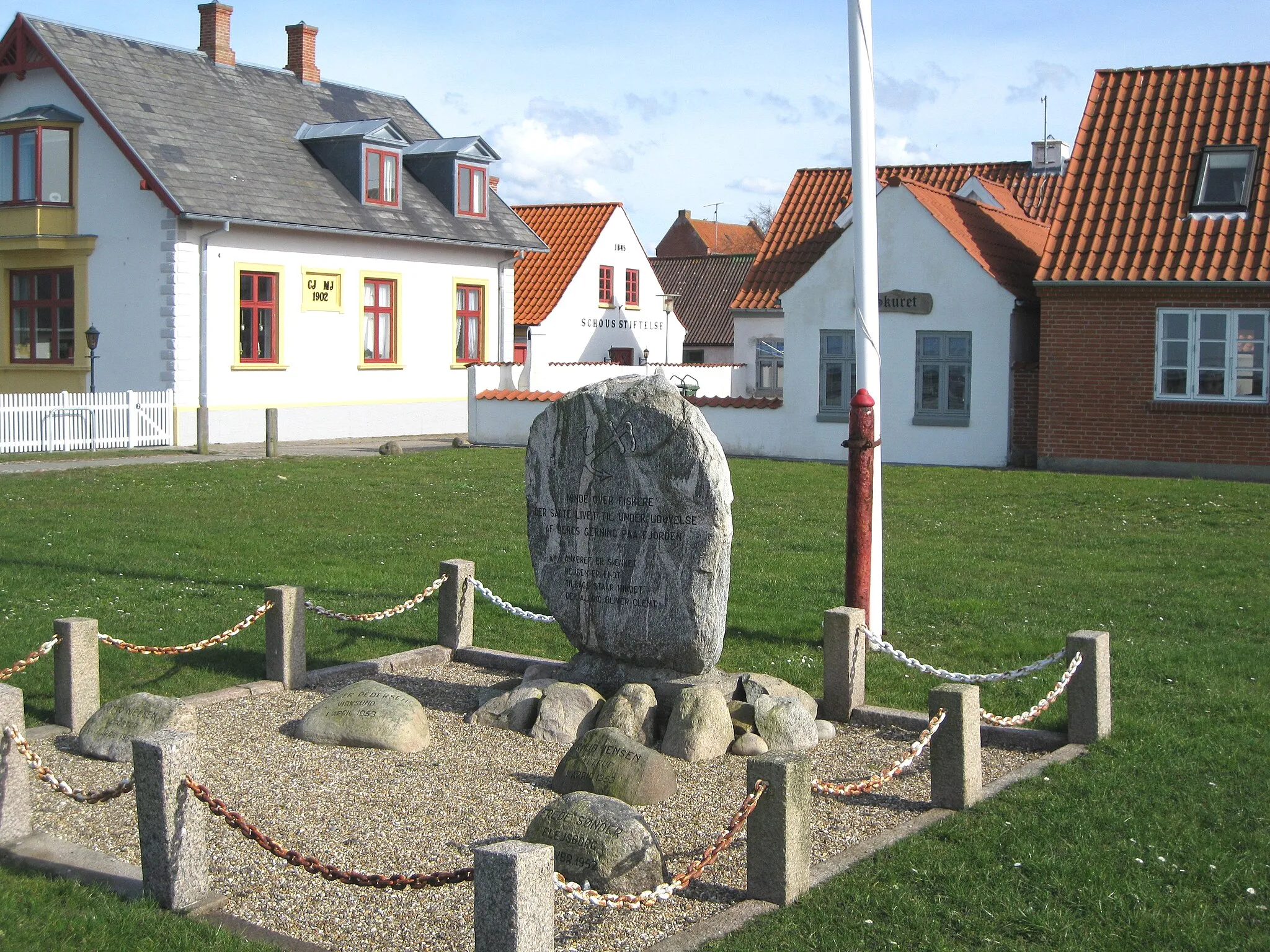 Photo showing: Memorial stone in the small town "Løgstør". The town is located in North Jutland, Denmark.