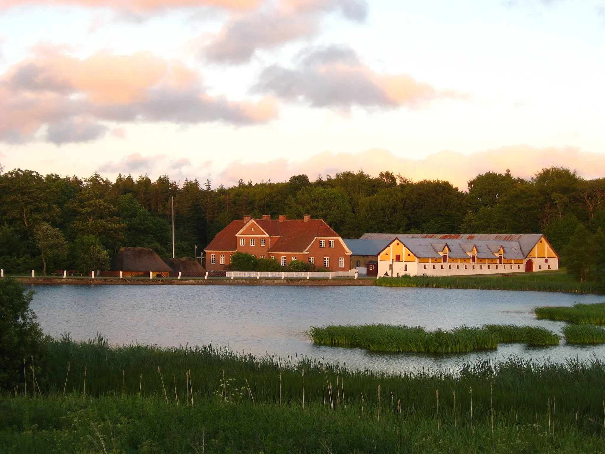 Photo showing: Dorf Møllegård