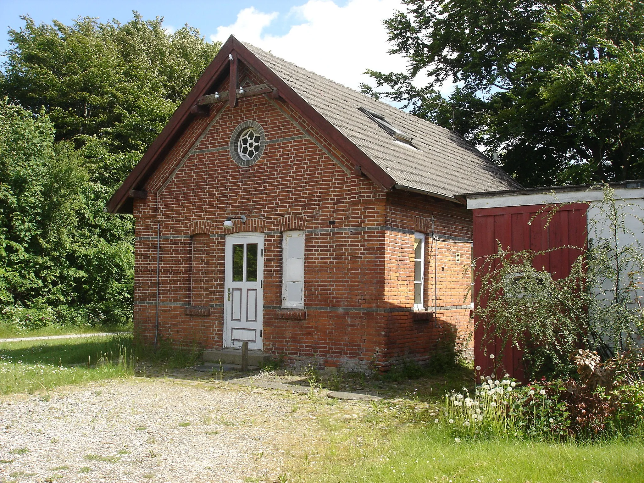 Photo showing: Billetsalg ved Østerbølle trinbræt