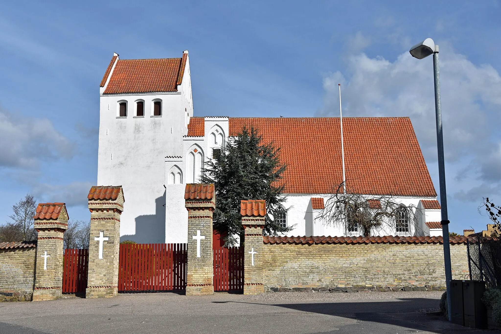 Photo showing: Kirke Helsinge Kirke 2021