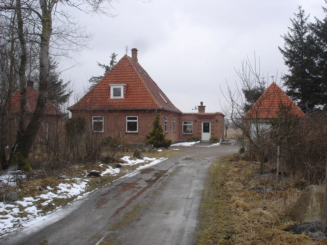 Photo showing: Kaldred Station
