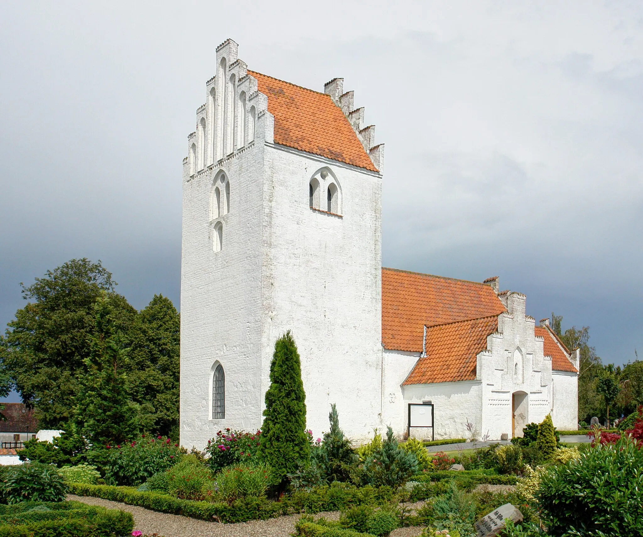 Photo showing: Tuse Church, west of Holbæk, Denmark