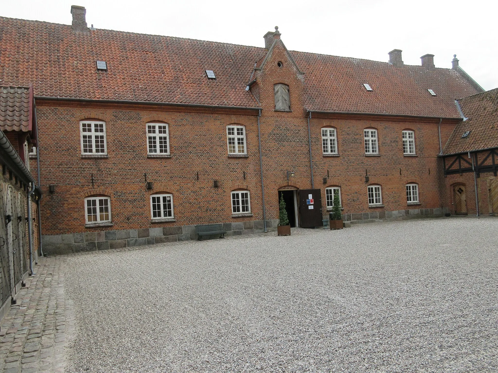 Photo showing: Grev Knuths Hus, part of Gisselfeld, Denmark