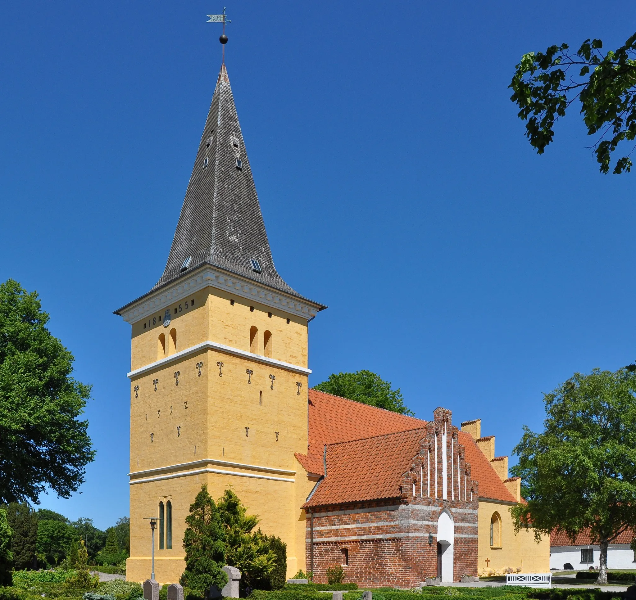 Photo showing: Magleby Church in Stevns Municipality, Denmark.