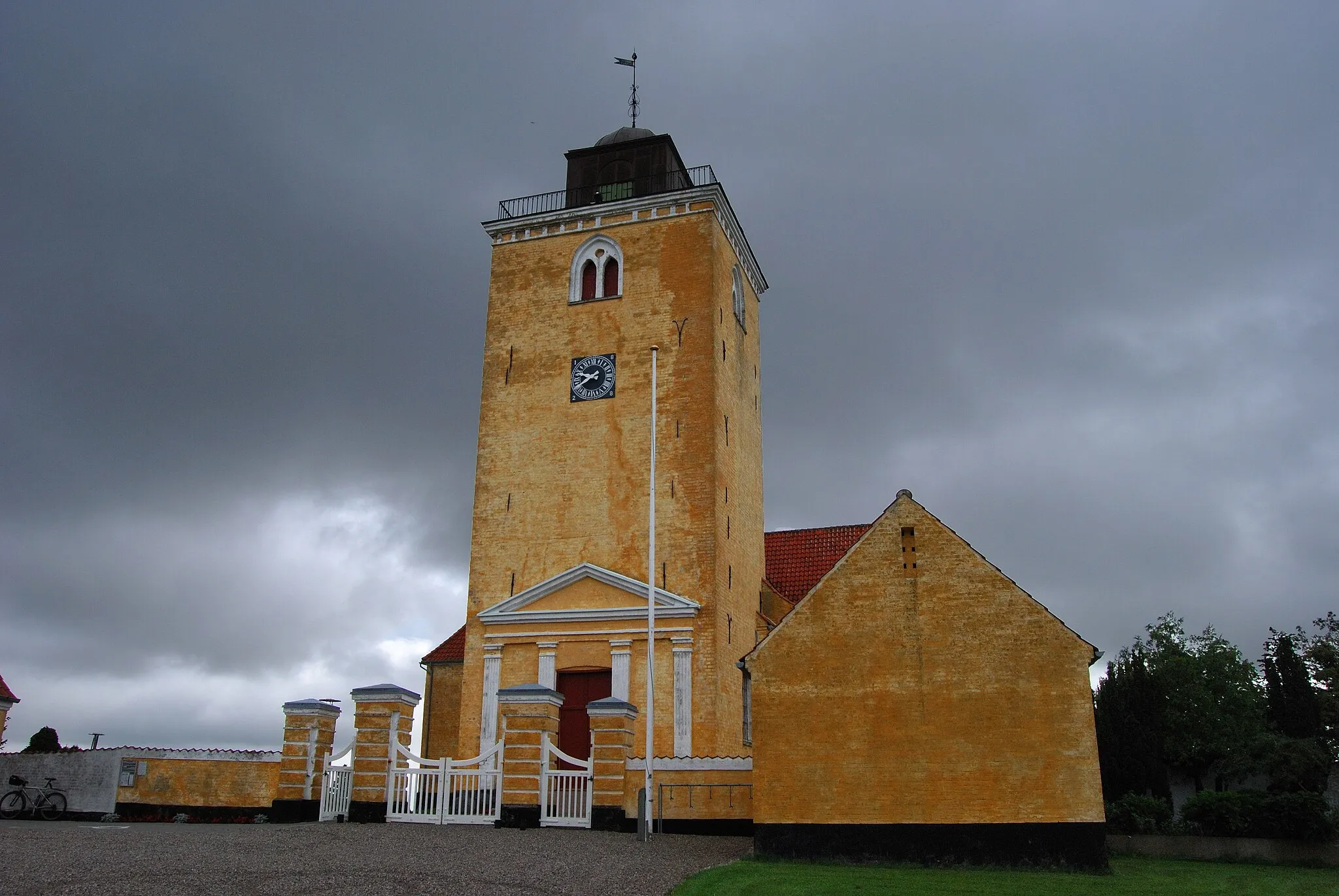 Photo showing: Køng kirke
