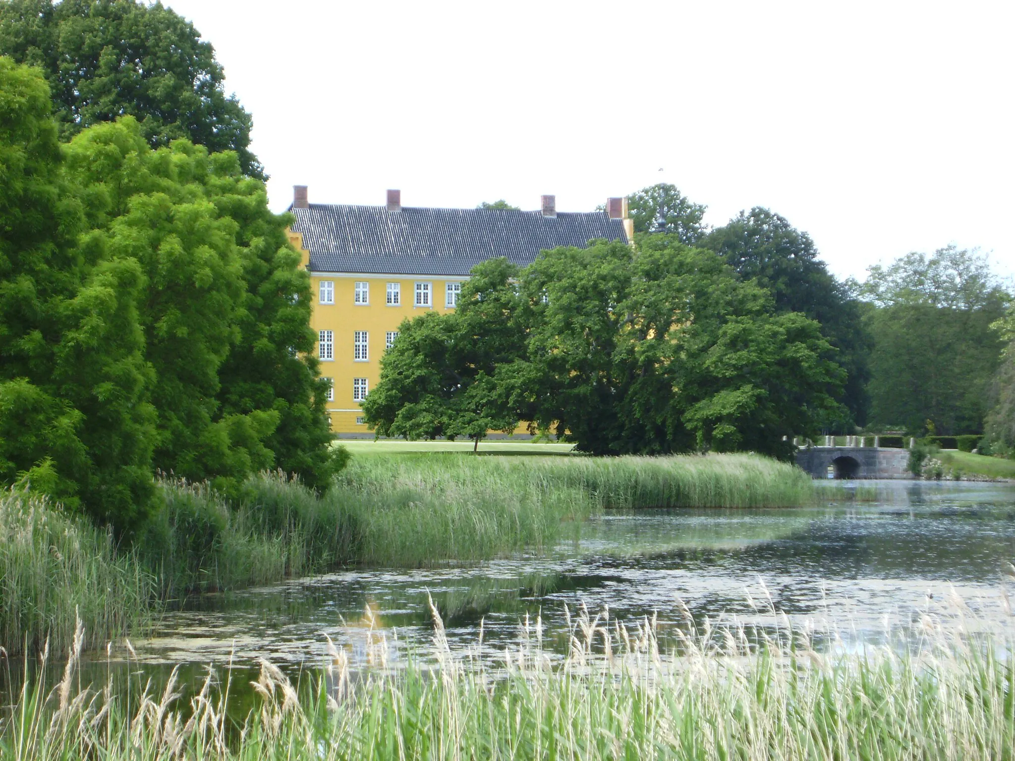Photo showing: Herregården Krenkerup ved Sakskøbing

The estate Krenkerup near Sakskøbing, Denmark