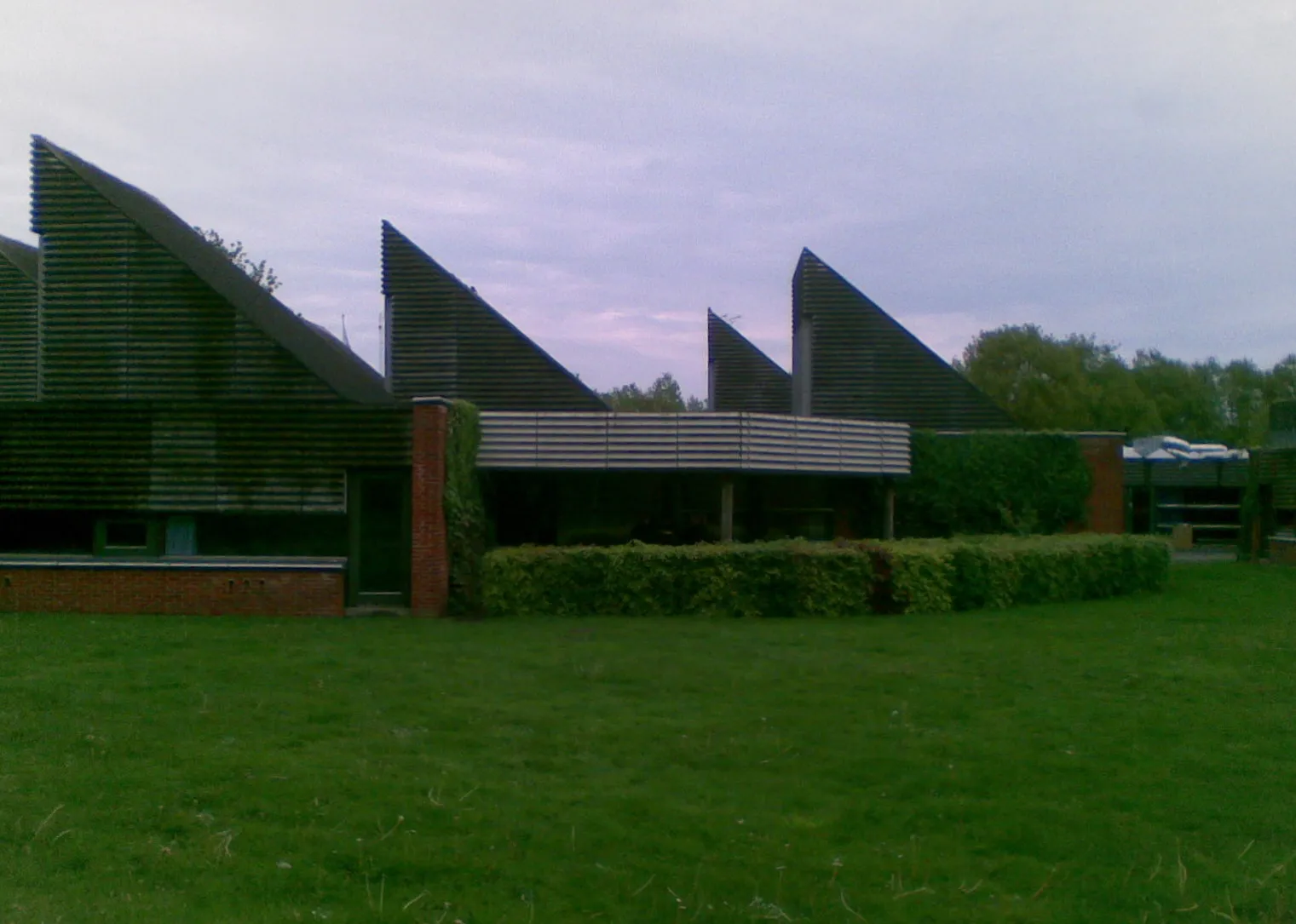 Photo showing: Himmelev Gymnasium, Roskilde, Denmark - rotated from original