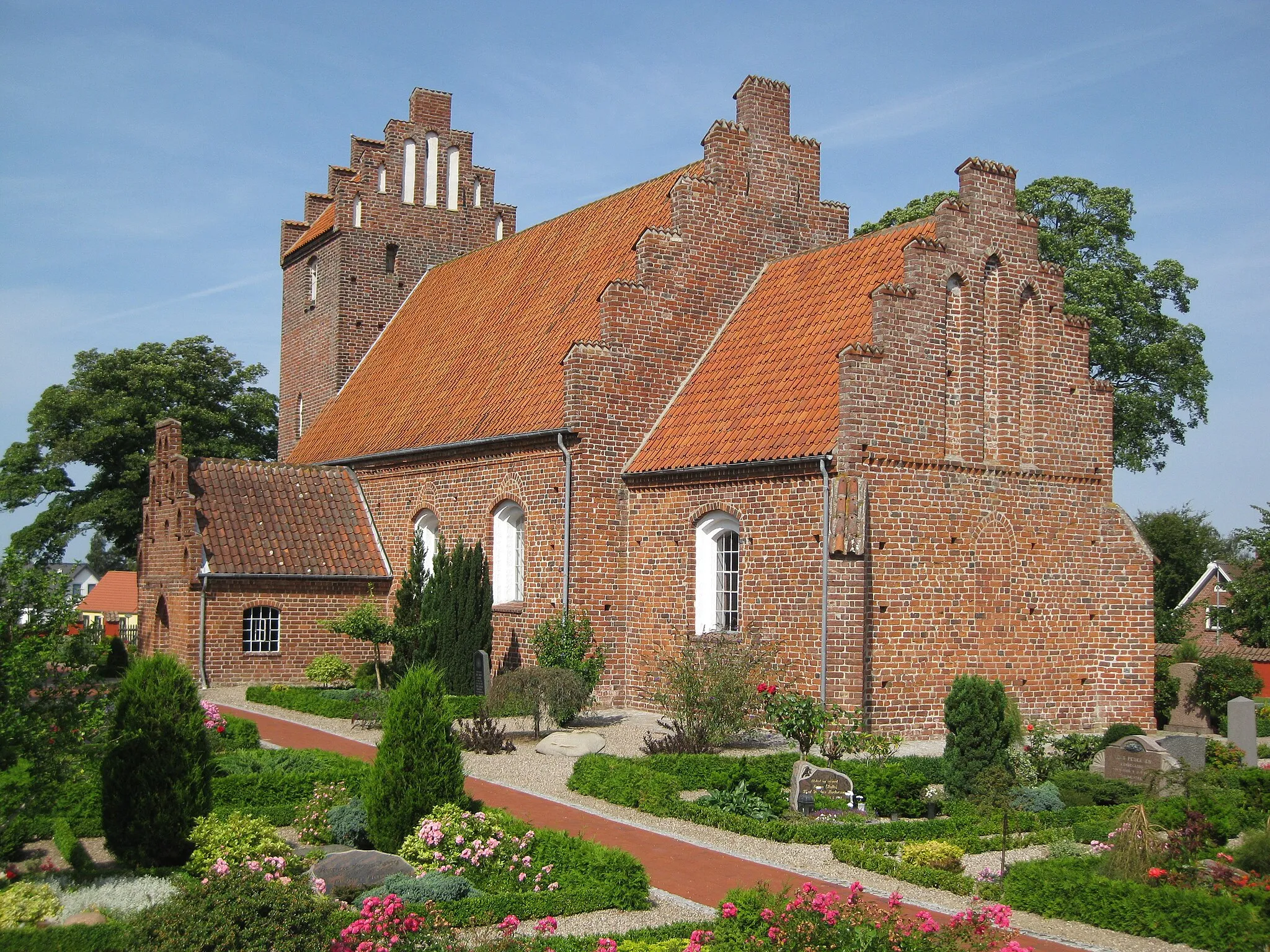 Photo showing: The church "Ørslev Kirke" in the small town "Ørslev", Vordingborg Municipality. The town is located on South Zealand in east Denmark