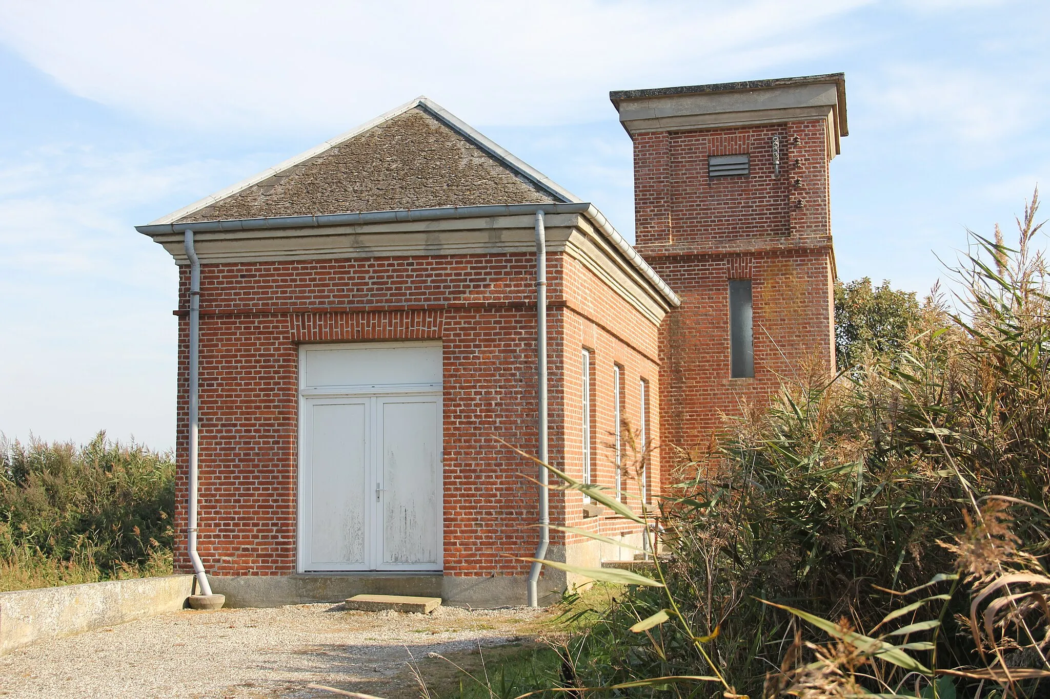 Photo showing: Avnø Pumping Station from west