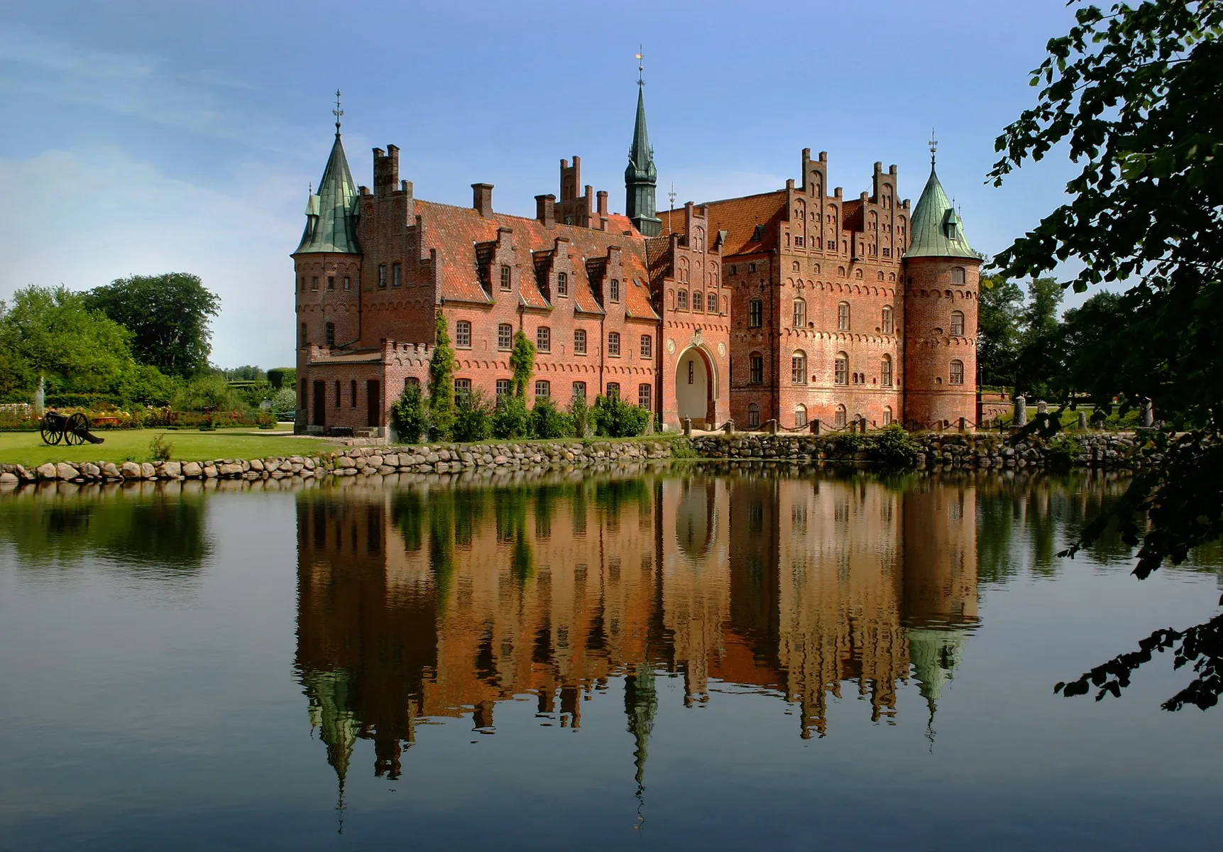 Photo showing: Egeskov Castle, Denmark