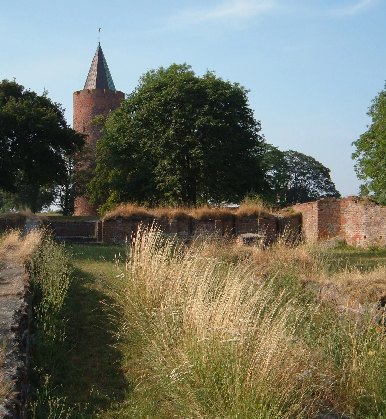 Photo showing: Ruins of part of Vordingborg castle, Zealand, Denmark.