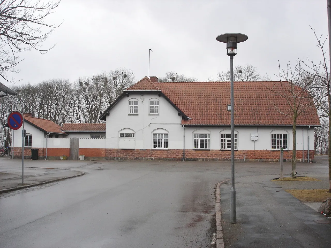 Photo showing: Hørve Station fra vejsiden