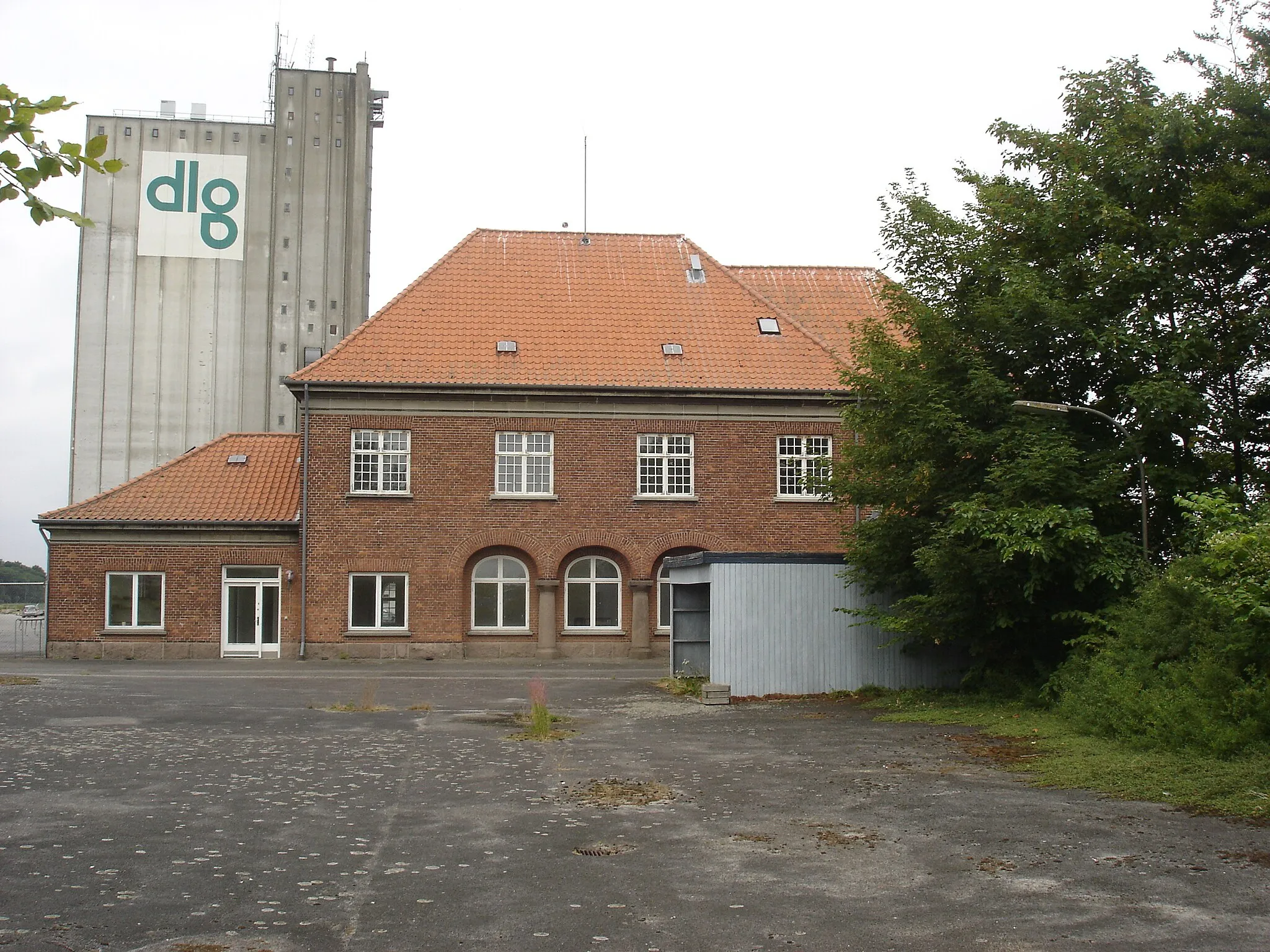 Photo showing: Stubbekøbing Station fra sporsiden