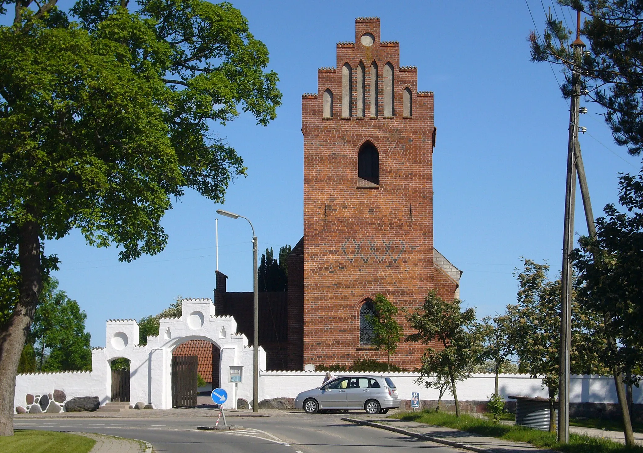 Photo showing: Kildebrønde Kirke, Roskilde County, Denmark.

Belfry.