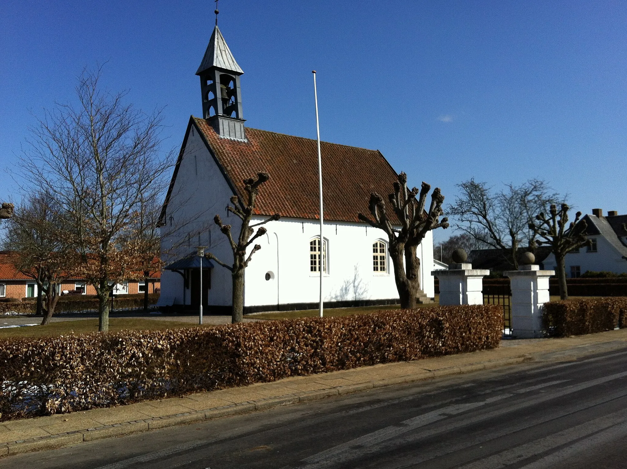 Photo showing: Gredstedbro Kirke set fra kirkegade den 31. marts 2013.