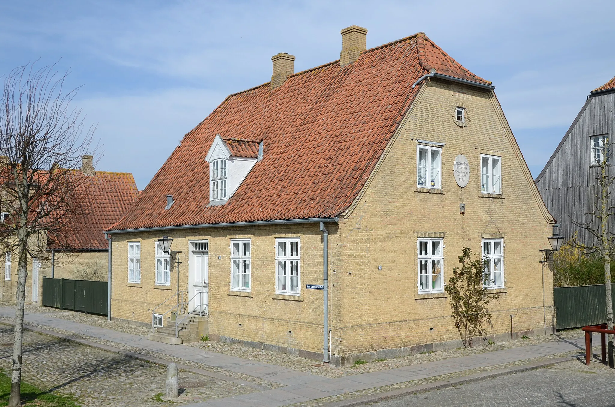 Photo showing: Bygning ved Lindegade i Christiansfeld