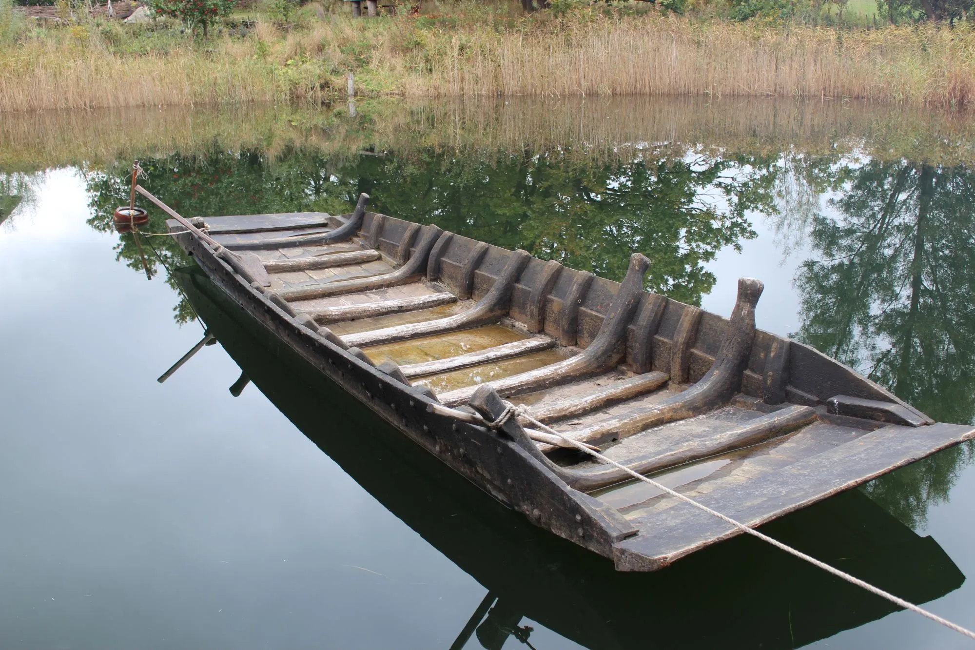 Photo showing: The Egernsund-barge found in 1966 in Southern Jutland. This is a reconstruction seen at Middelaldercentret at Nykøbing Falster, Denmark