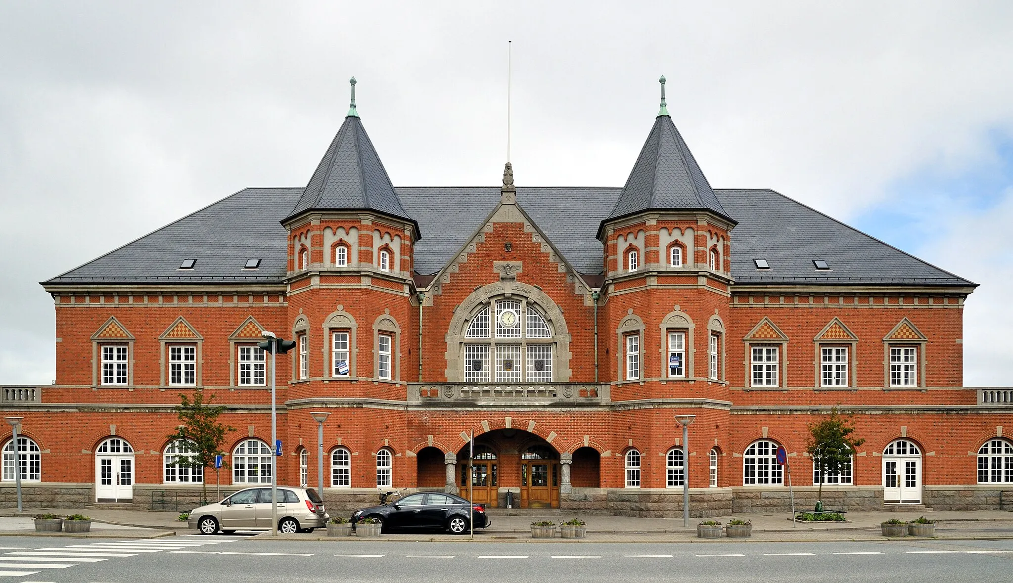 Photo showing: Esbjerg: central station