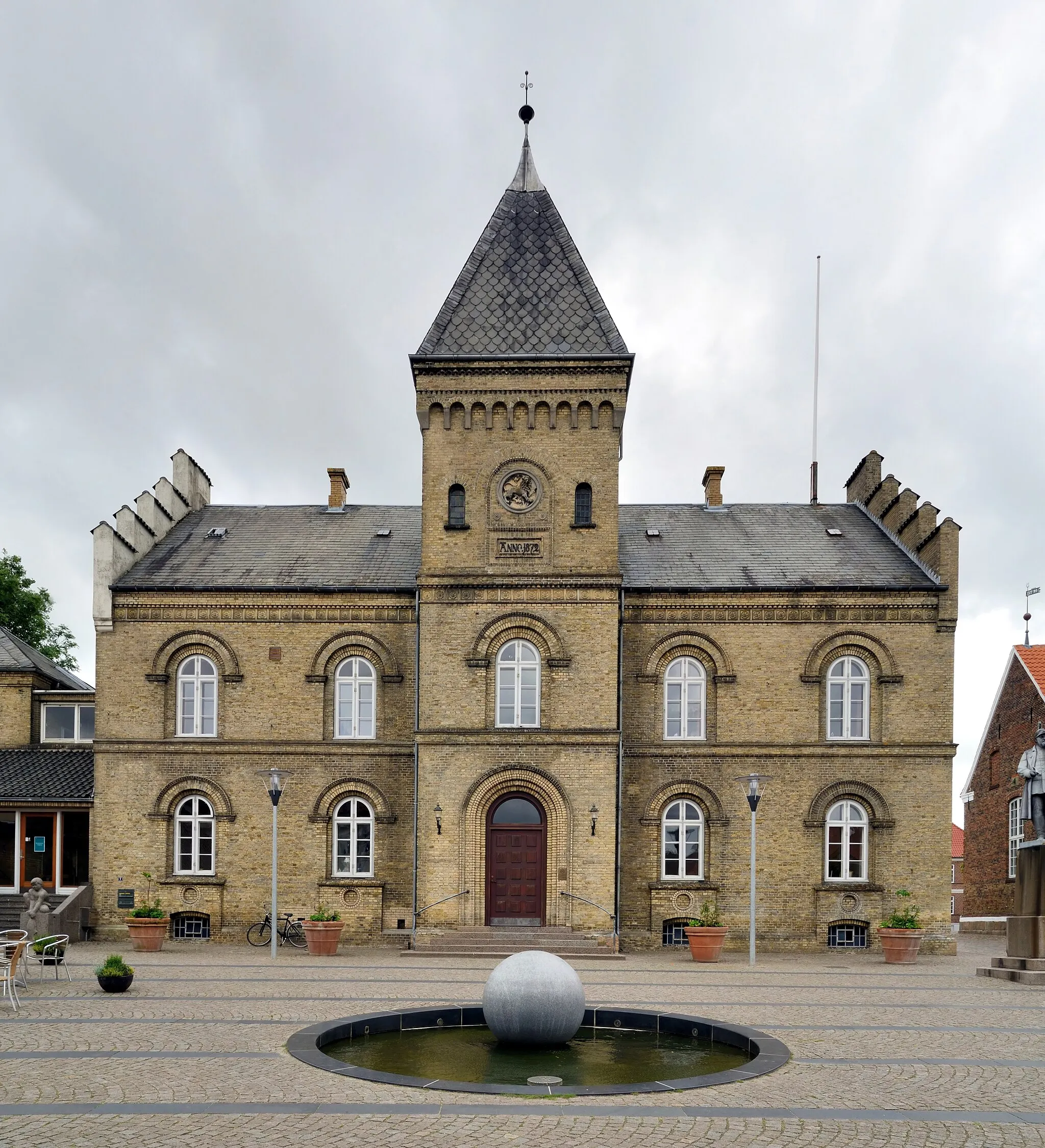 Photo showing: Varde: City hall