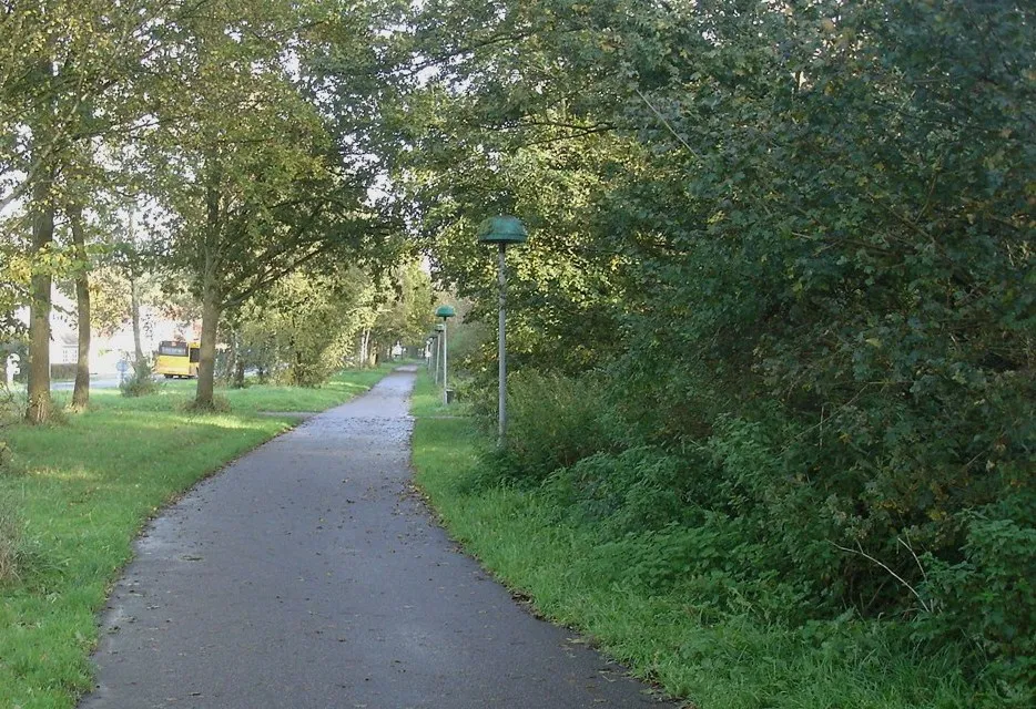Photo showing: Mommarkbanens tracé fra Spang mod øst