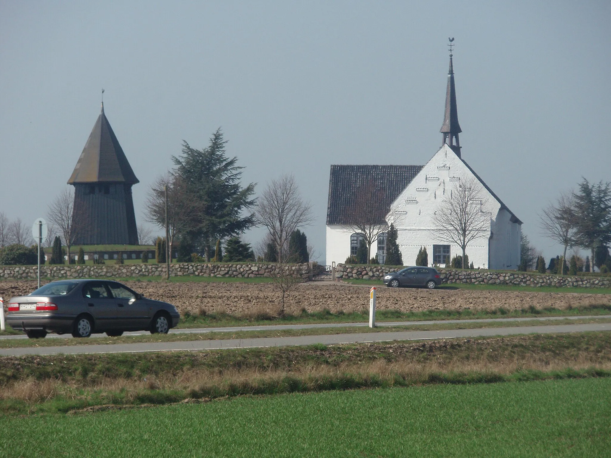 Photo showing: Egen Kirke, Guderup Denmark. April 2009