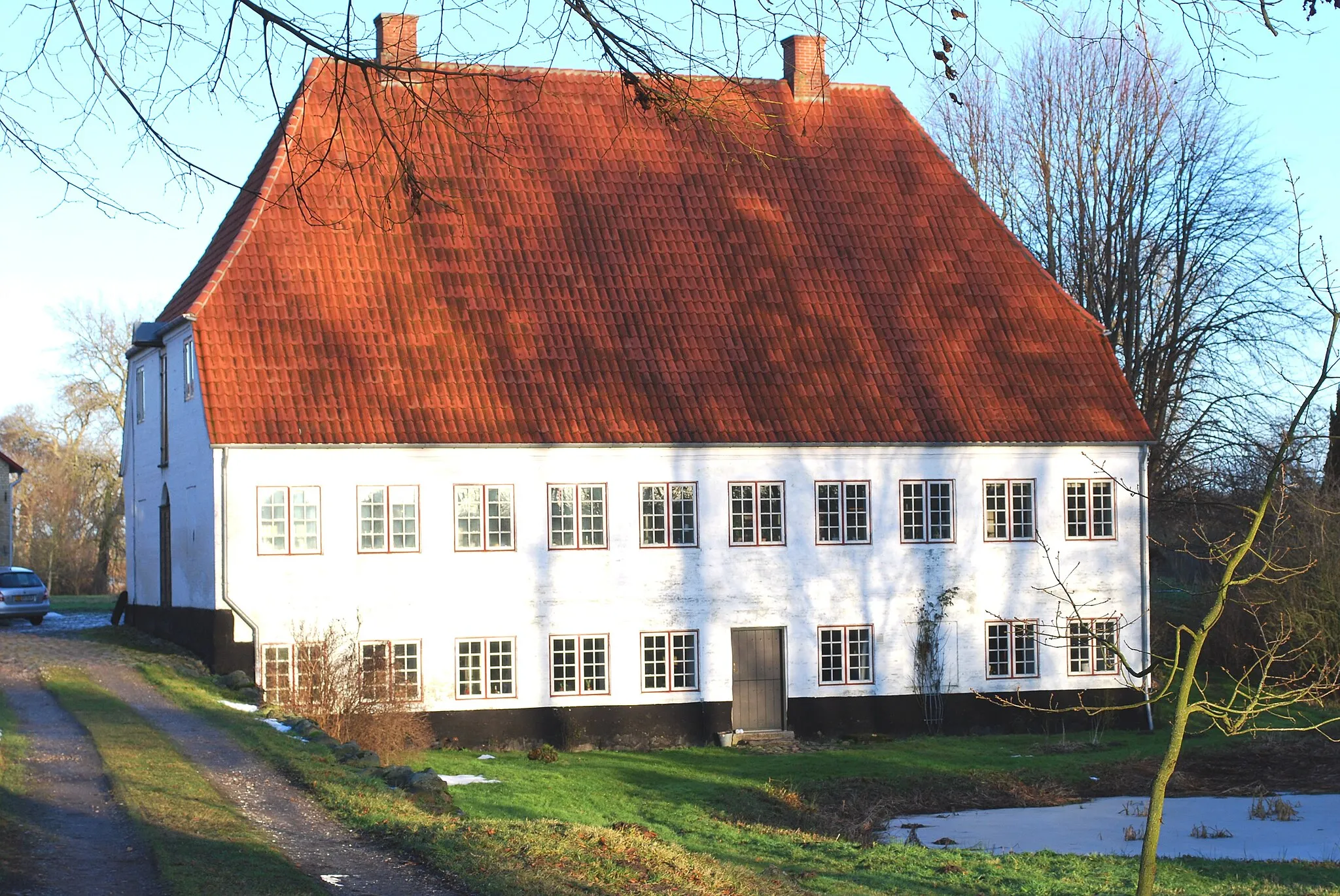 Photo showing: Sandbjerggård, Sandbjerg, Sundeved, Denmark
