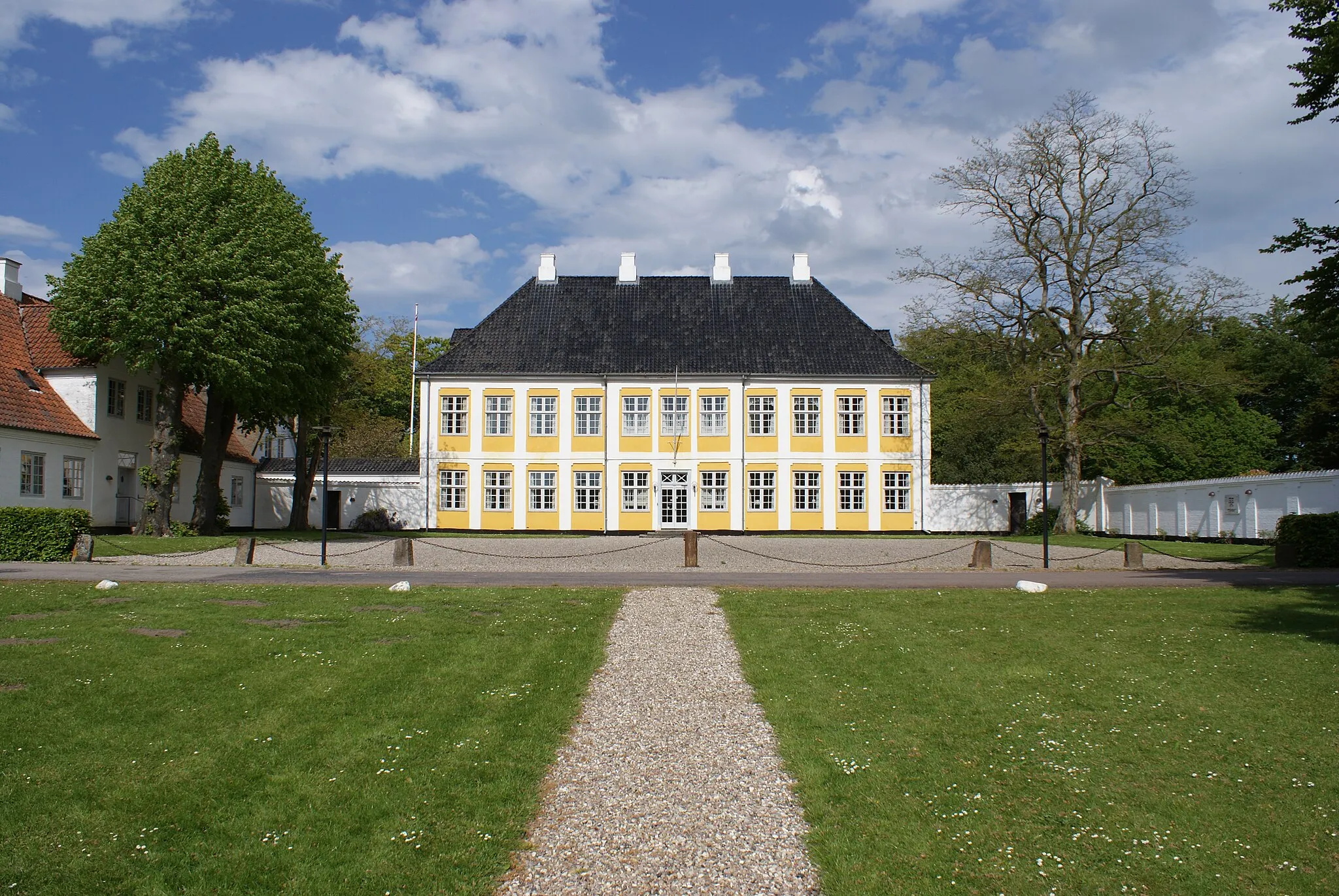 Photo showing: Sandbjerg Manor at the Sundewitt Peninsula