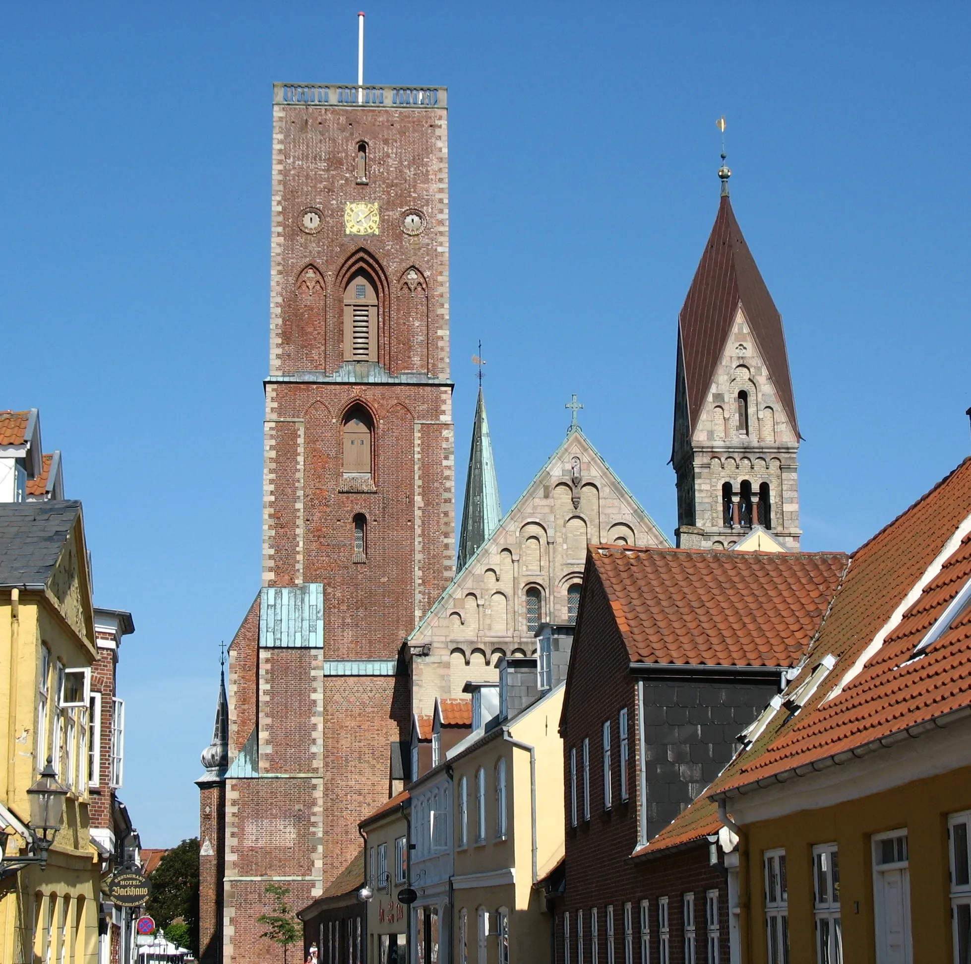 Photo showing: The Commoner's Tower.