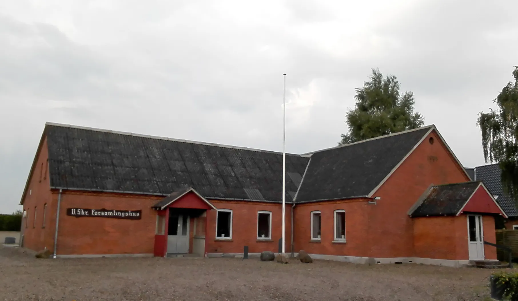 Photo showing: Vester Skerninge Forsamlingshus