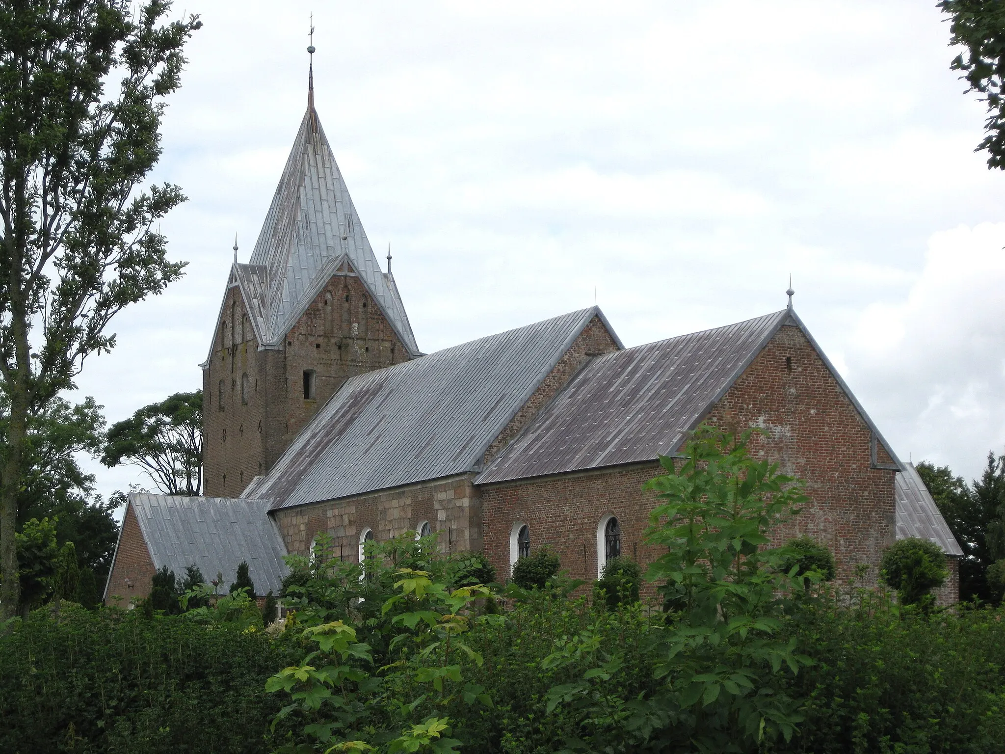 Photo showing: The church "Agerskov Kirke" in the small town "Agerskov". The town is located in Southern Jutland in south Denmark.