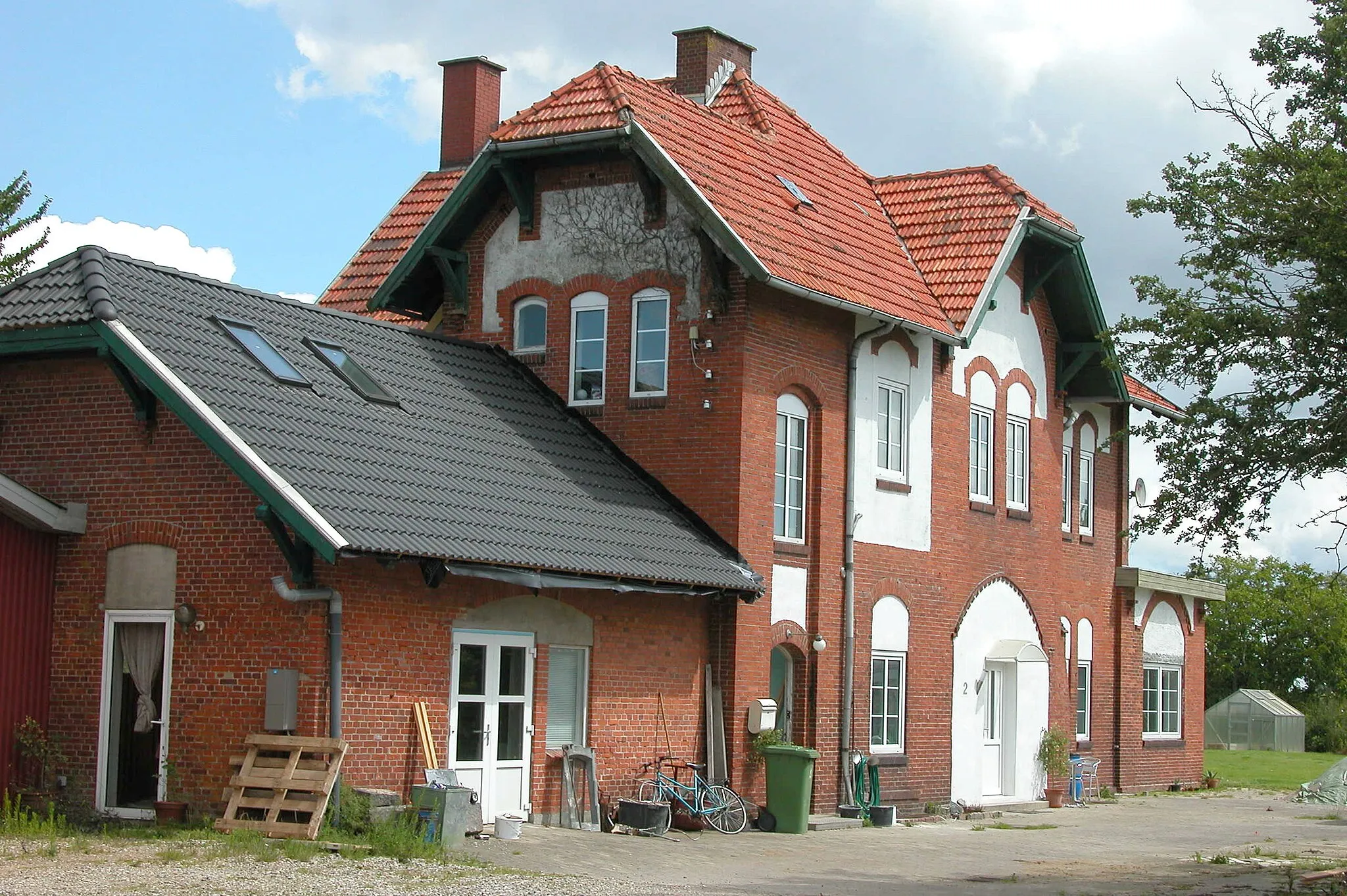 Photo showing: Avnbøl Station - Denmark