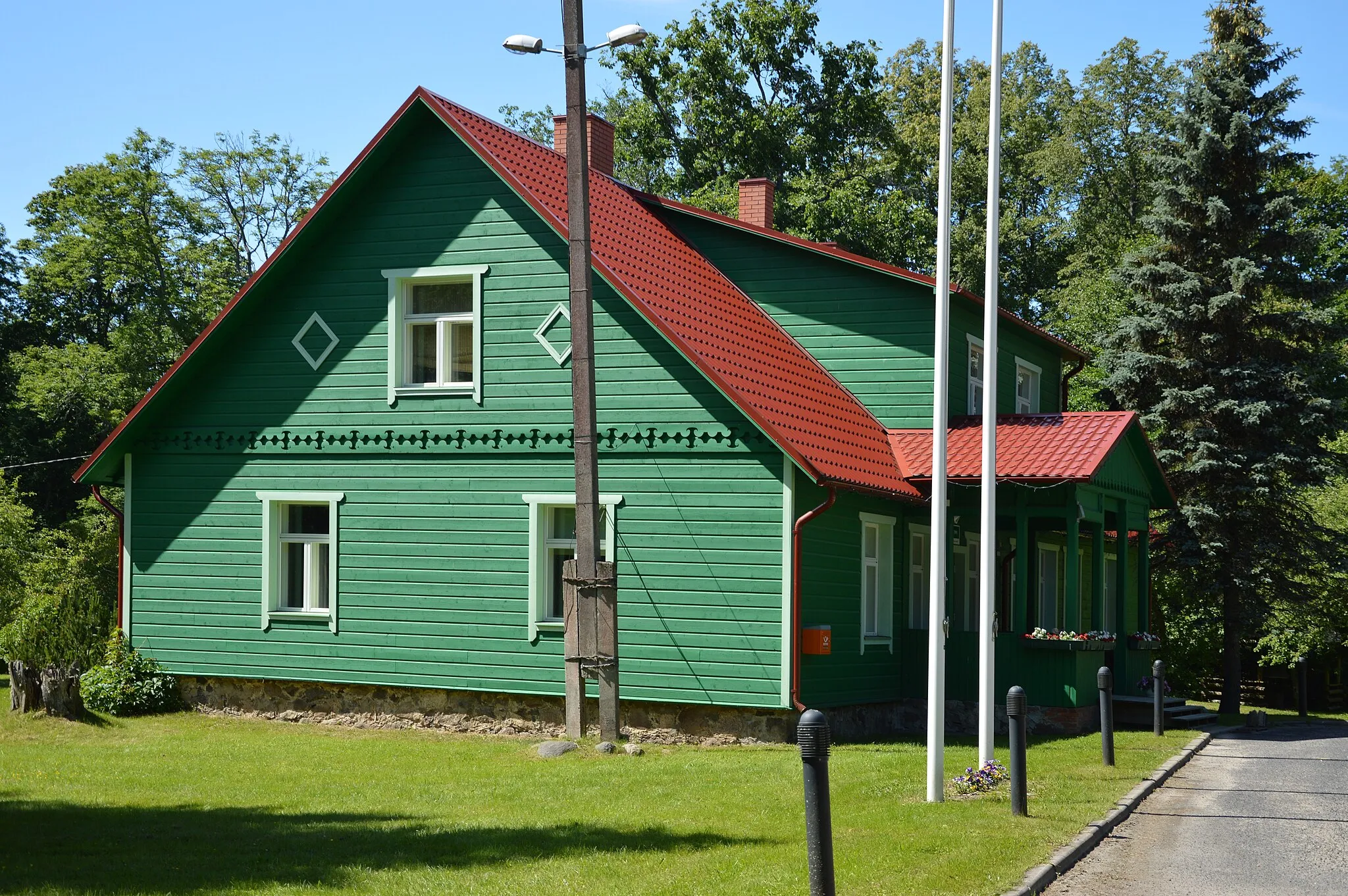 Photo showing: State Forest Managment Centre (RMK), local office in Pärnumaa, Laiksaare village